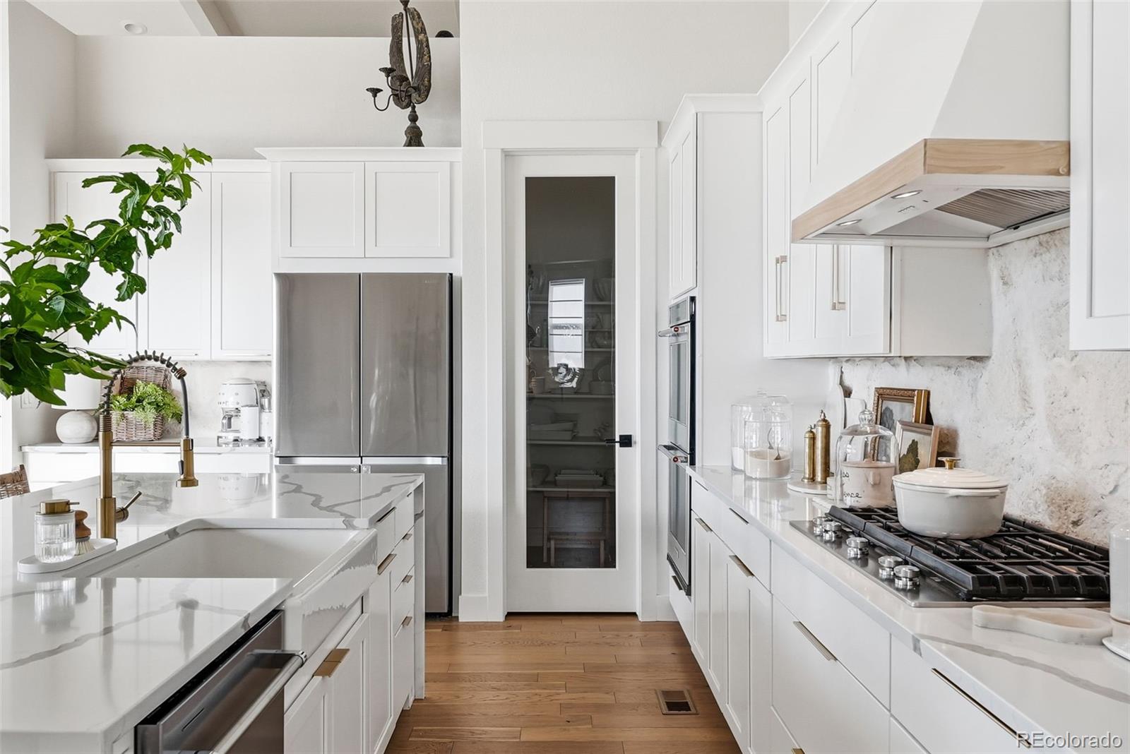 MLS Image #13 for 10110 e 63rd drive,denver, Colorado