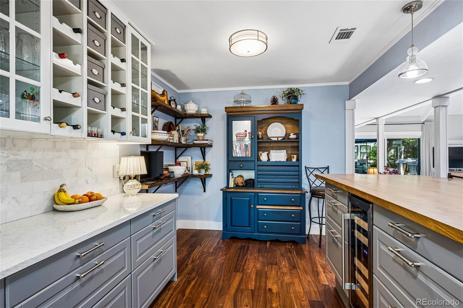 MLS Image #13 for 2770 s elmira street,denver, Colorado