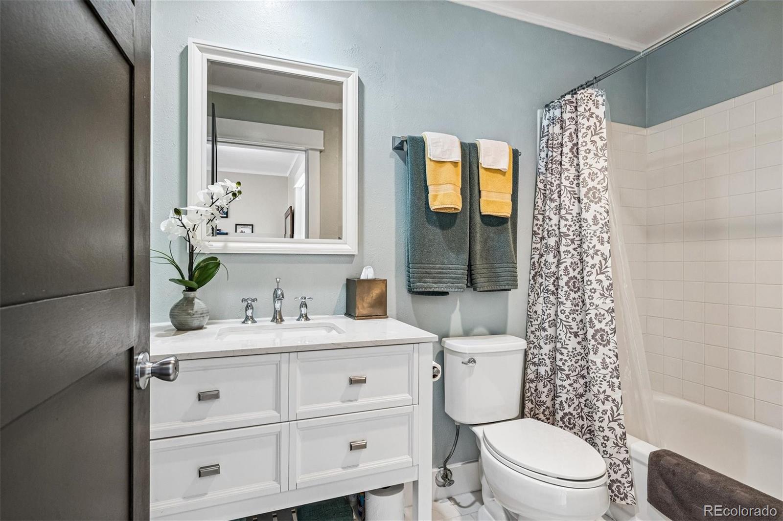 MLS Image #36 for 2770 s elmira street,denver, Colorado