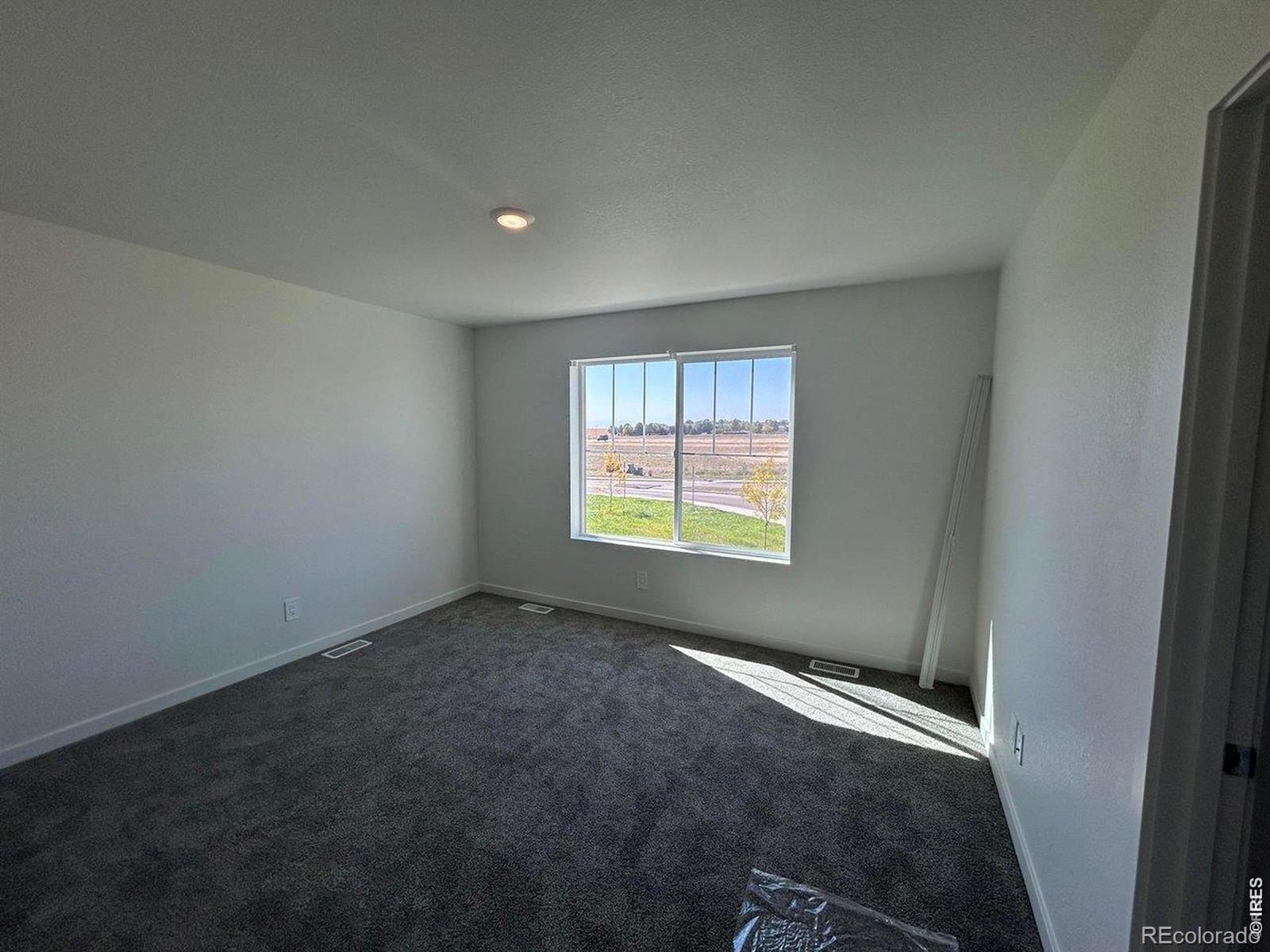 MLS Image #10 for 458  condor way,johnstown, Colorado
