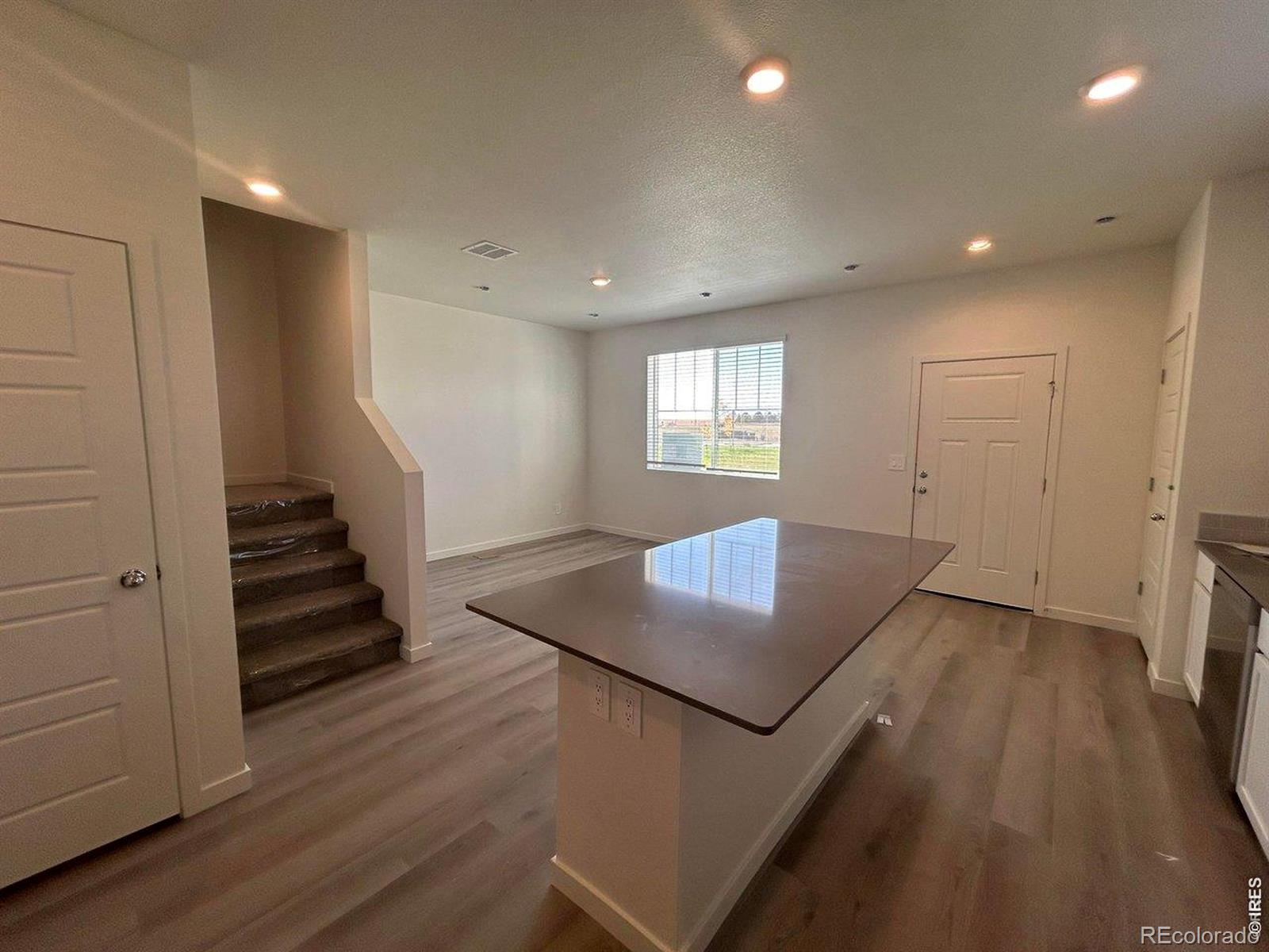 MLS Image #4 for 458  condor way,johnstown, Colorado