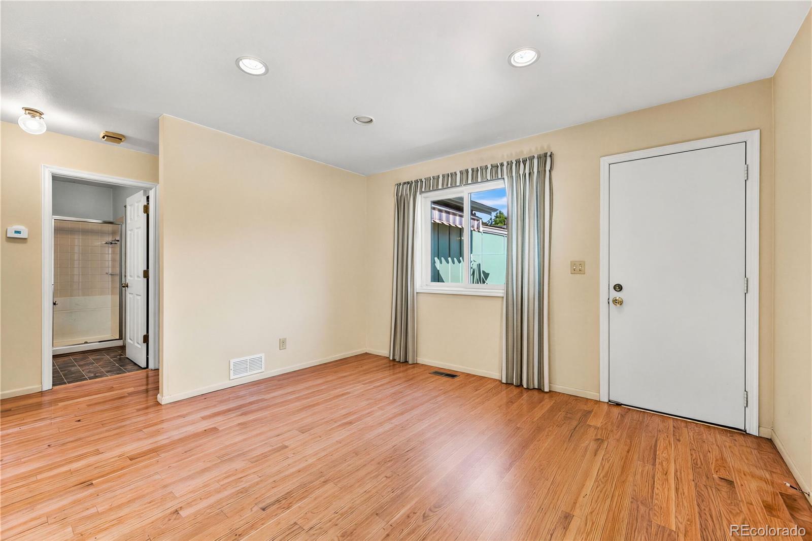 MLS Image #14 for 412 s balsam street,denver, Colorado
