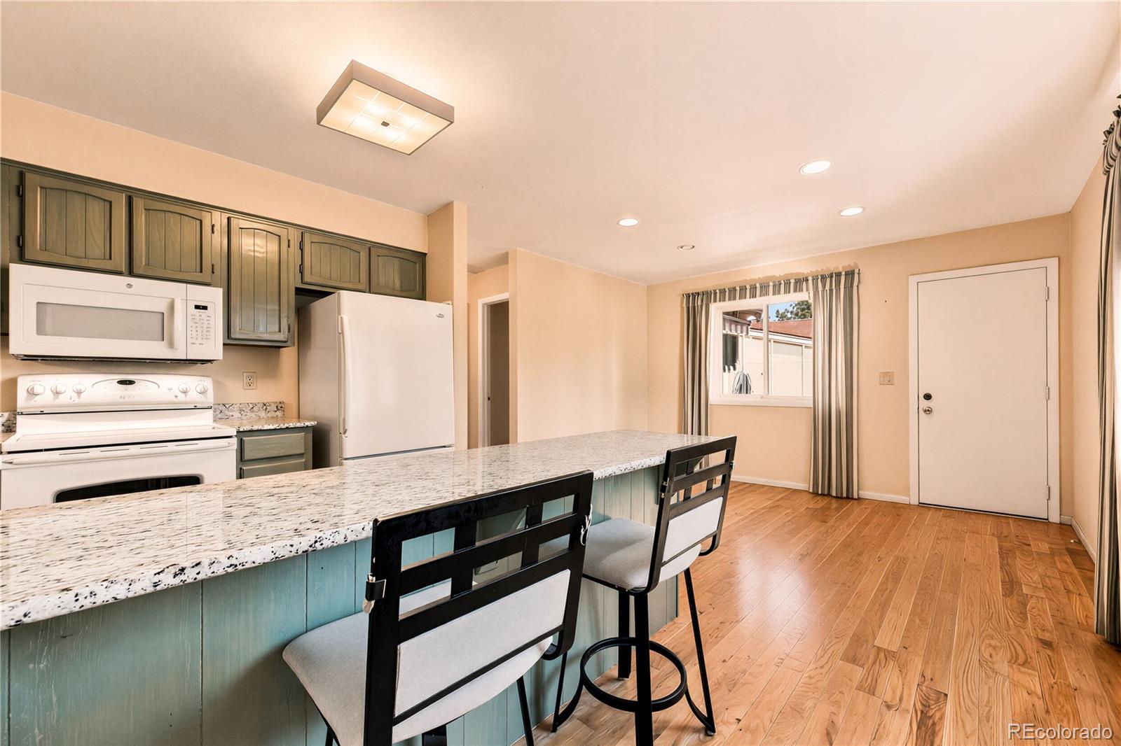 MLS Image #8 for 412 s balsam street,denver, Colorado