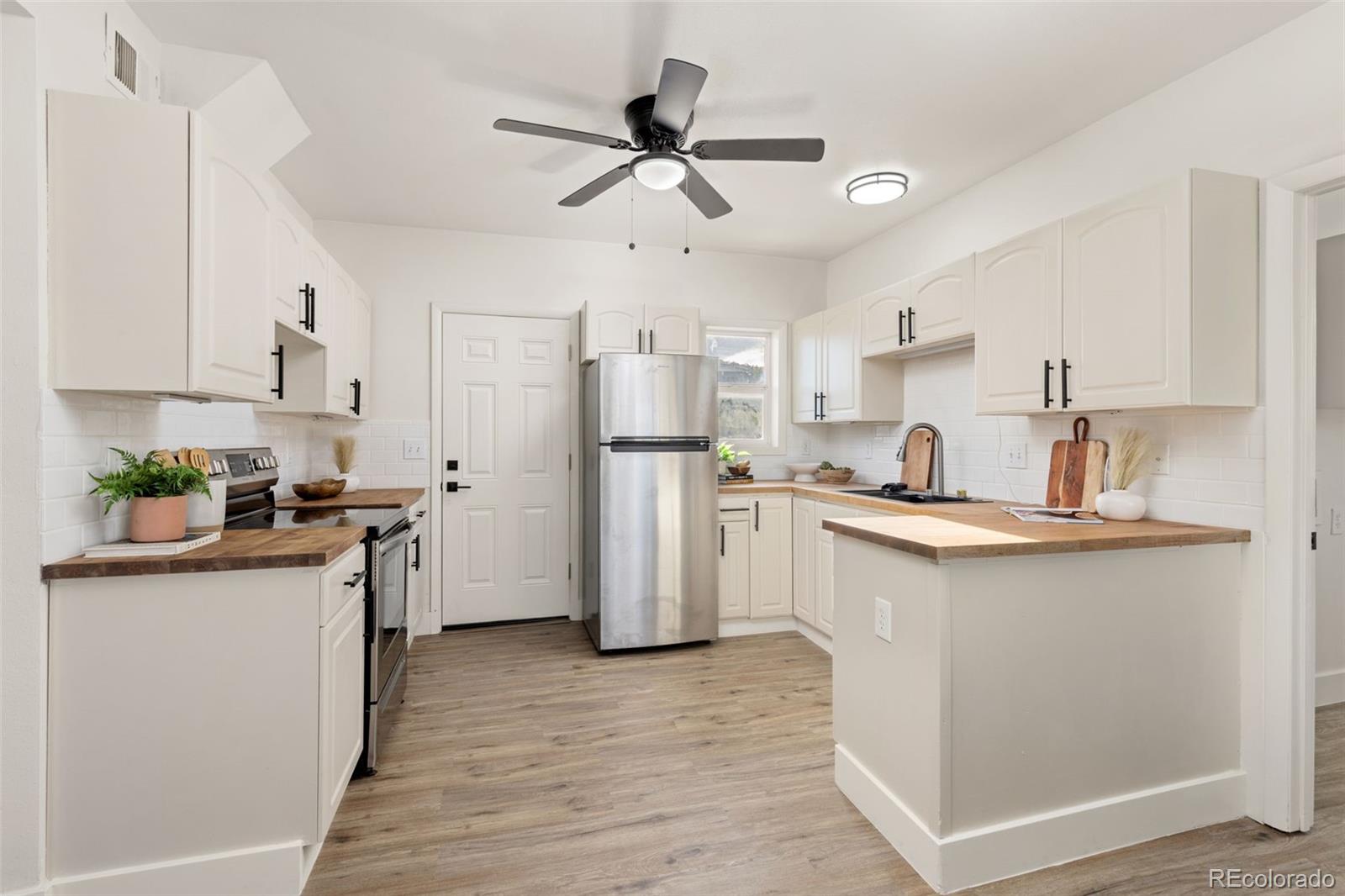MLS Image #9 for 7467 w us highway 34 ,loveland, Colorado