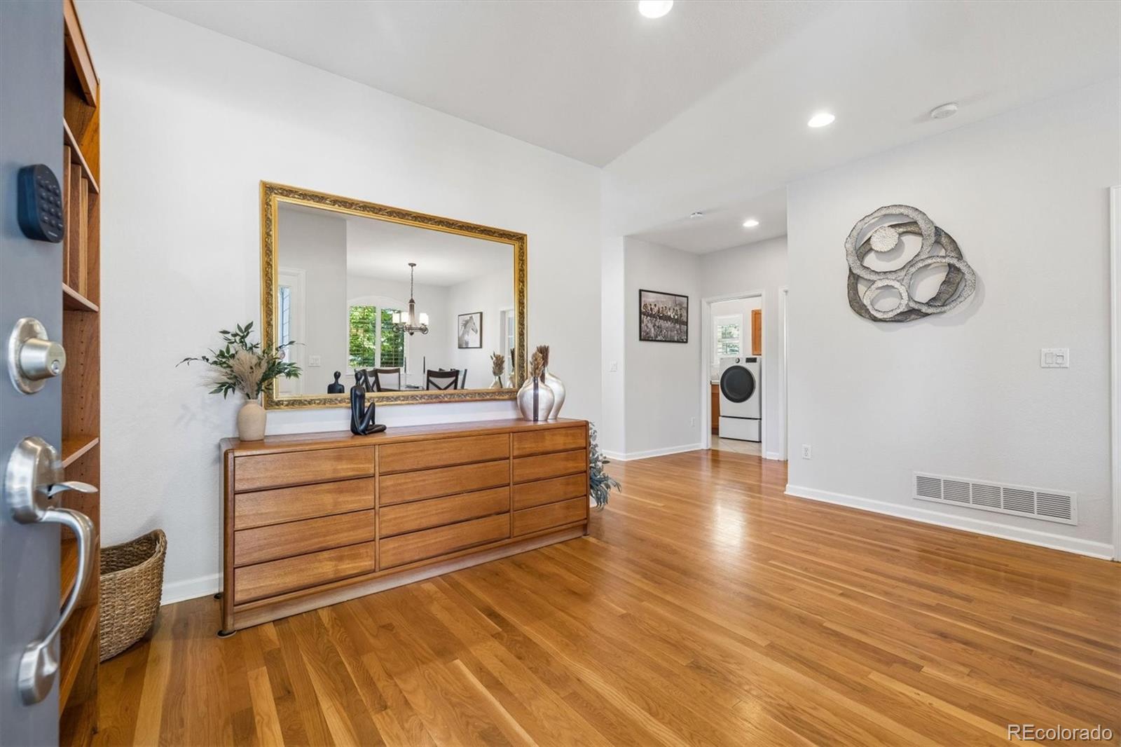 MLS Image #2 for 902 s leyden street,denver, Colorado