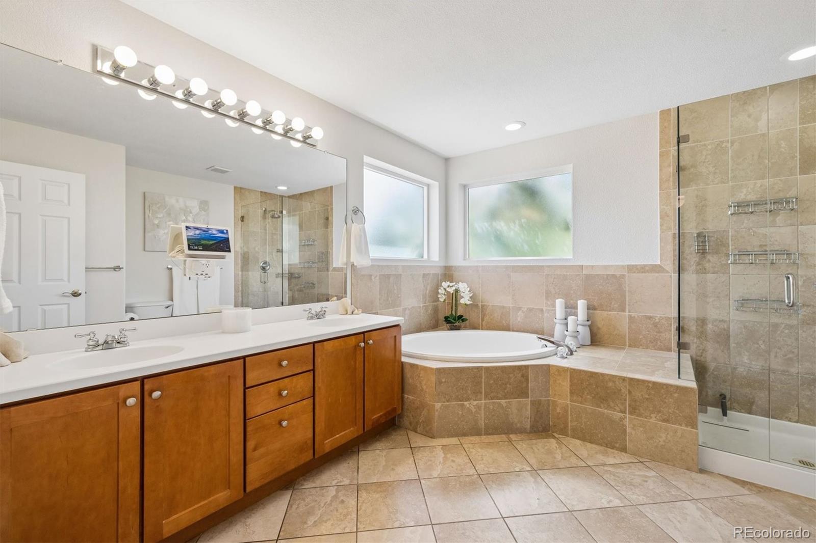 MLS Image #20 for 902 s leyden street,denver, Colorado