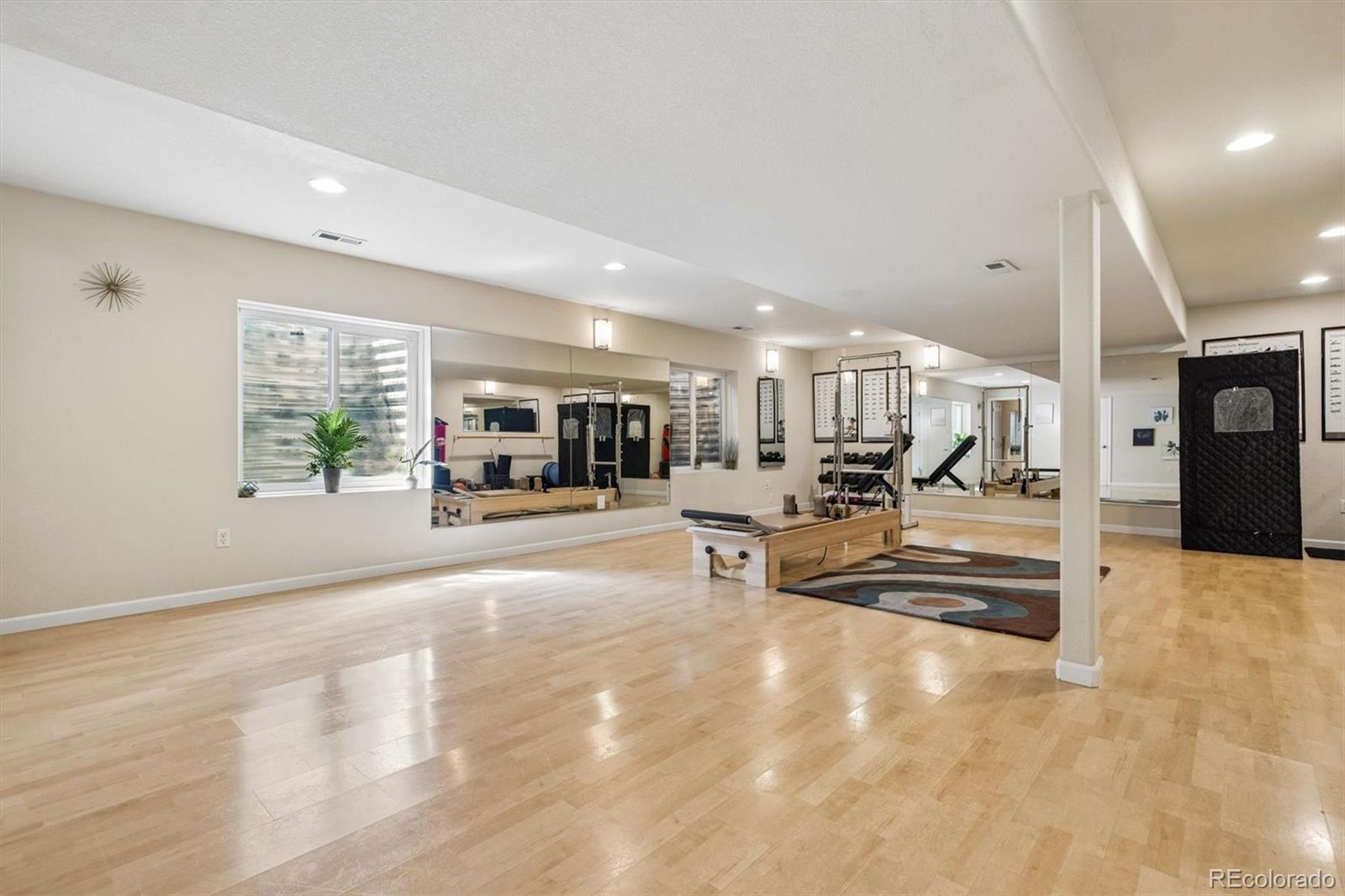MLS Image #25 for 902 s leyden street,denver, Colorado