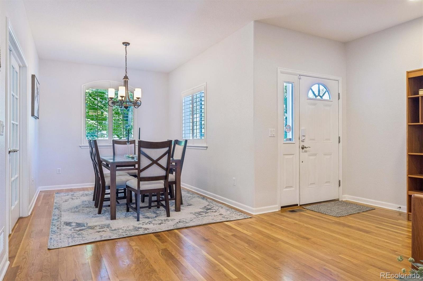 MLS Image #3 for 902 s leyden street,denver, Colorado