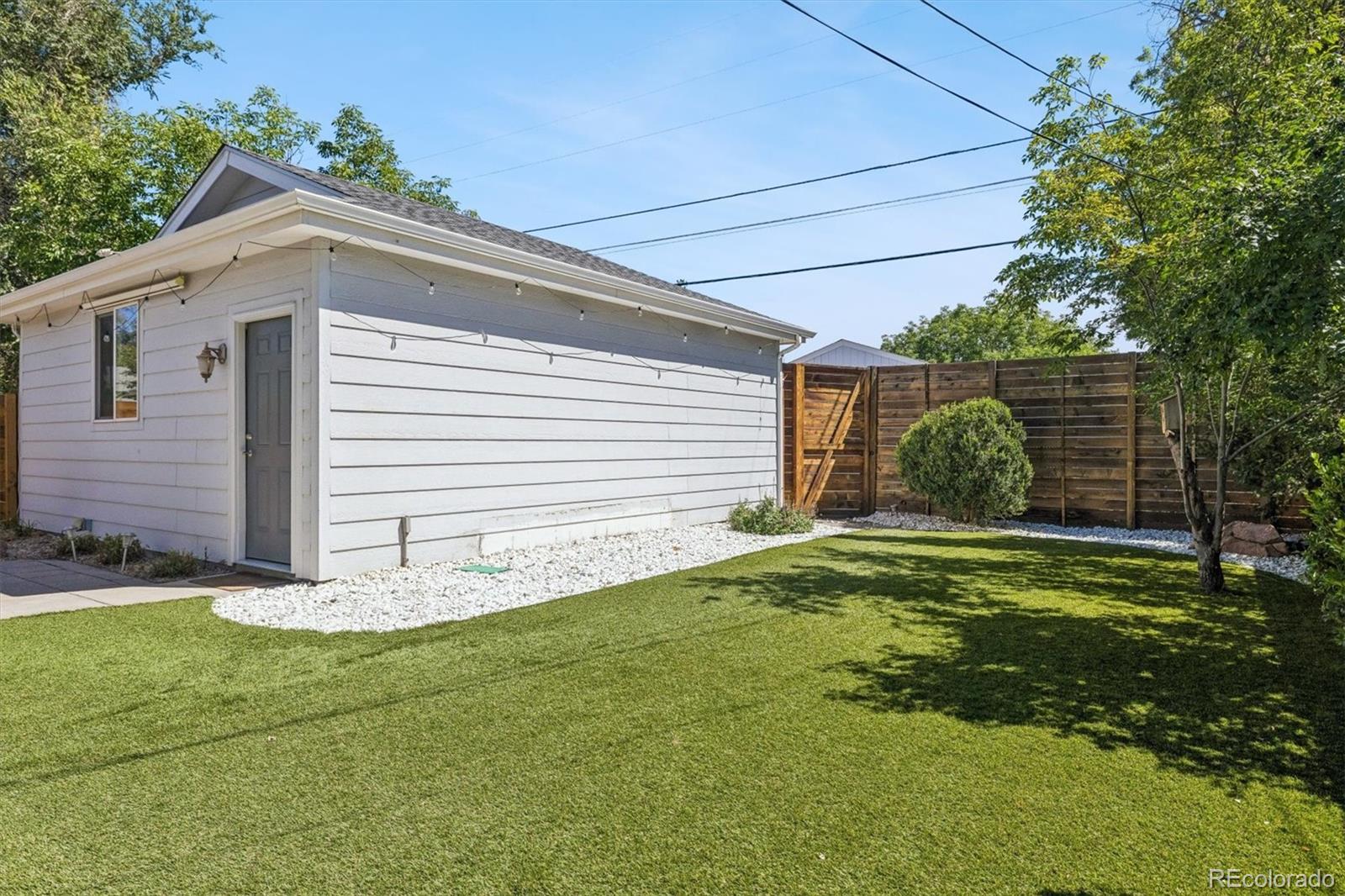 MLS Image #32 for 902 s leyden street,denver, Colorado