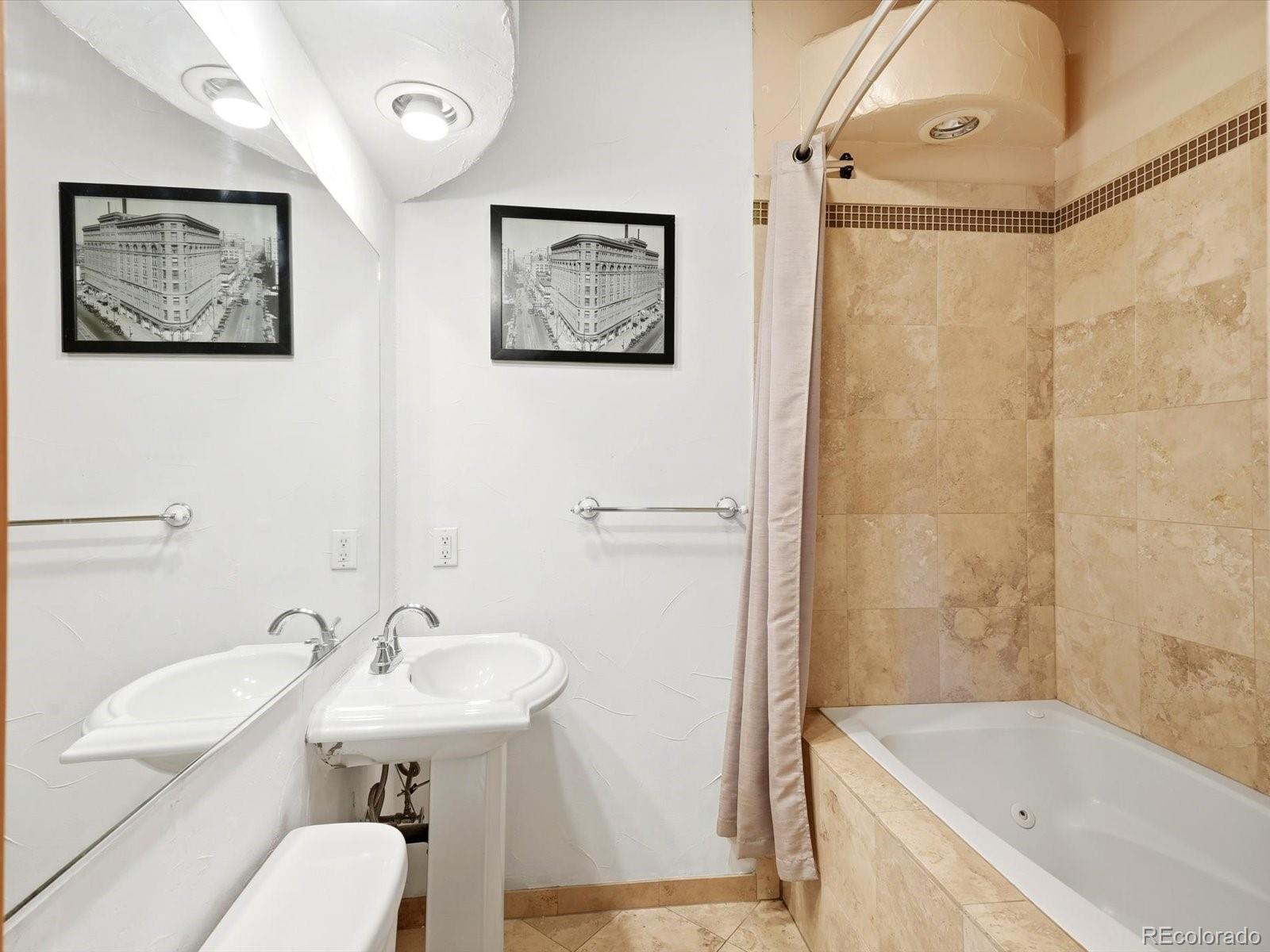 MLS Image #11 for 3133 n downing street,denver, Colorado