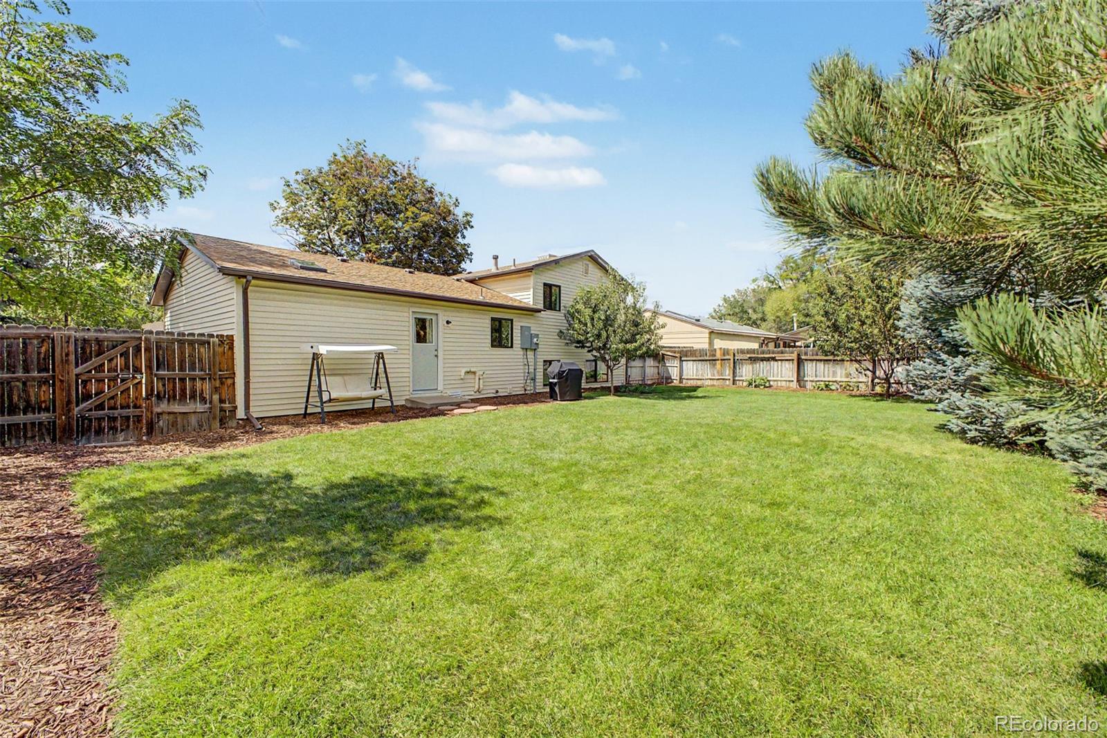 MLS Image #12 for 914 s macon street,aurora, Colorado