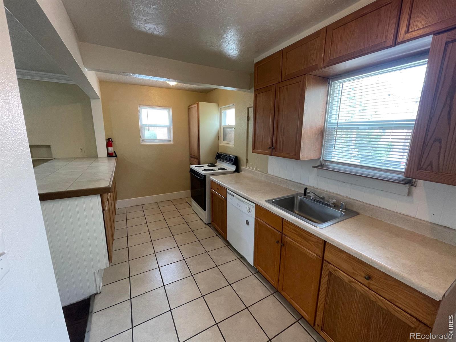MLS Image #10 for 1017  16th street,greeley, Colorado