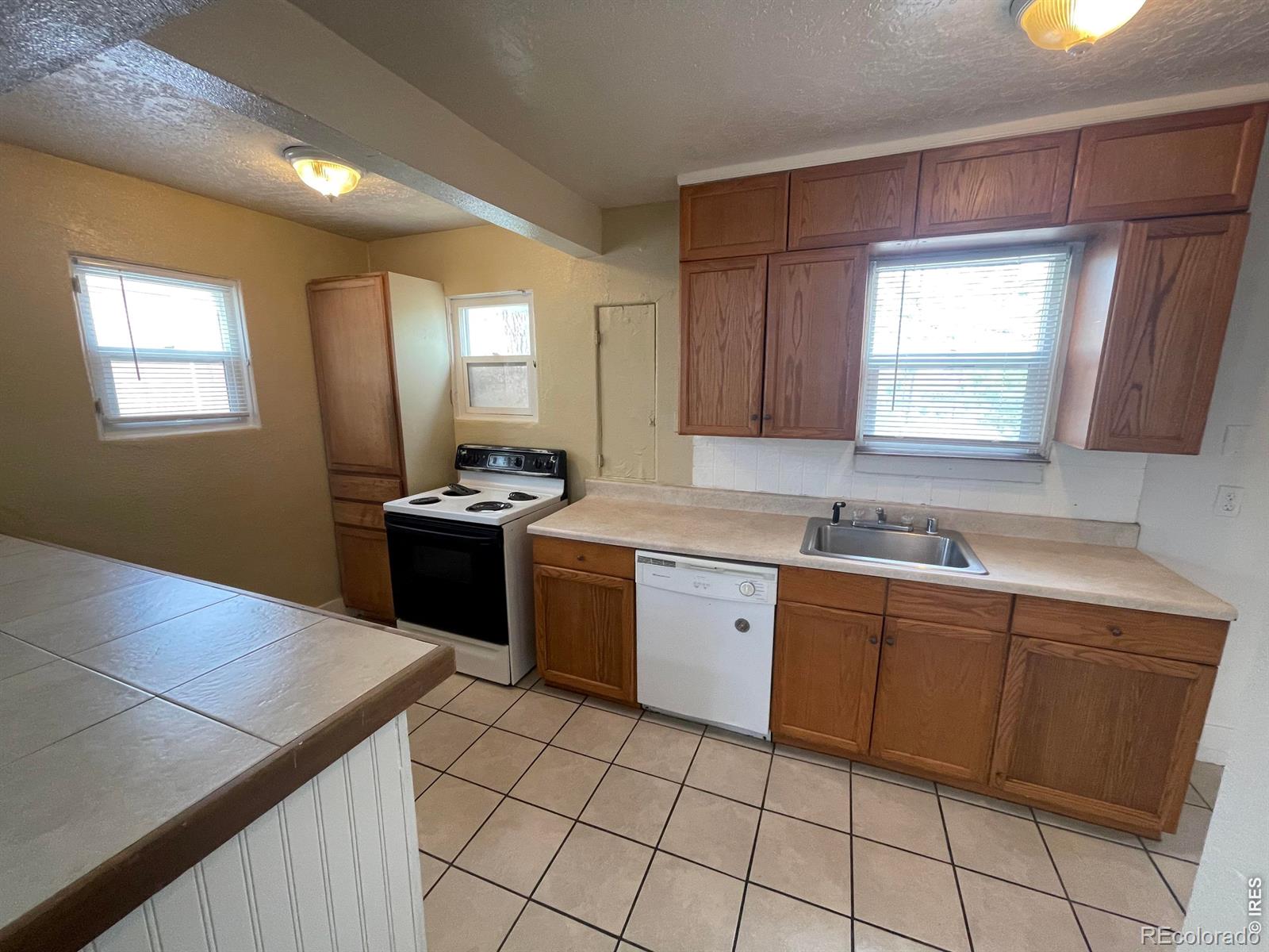 MLS Image #8 for 1017  16th street,greeley, Colorado