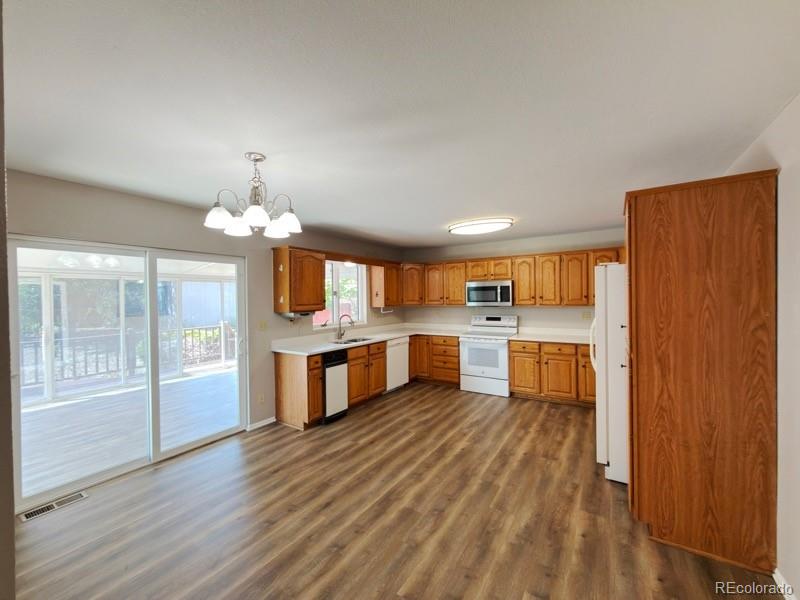 MLS Image #2 for 8905 s brentwood street,littleton, Colorado