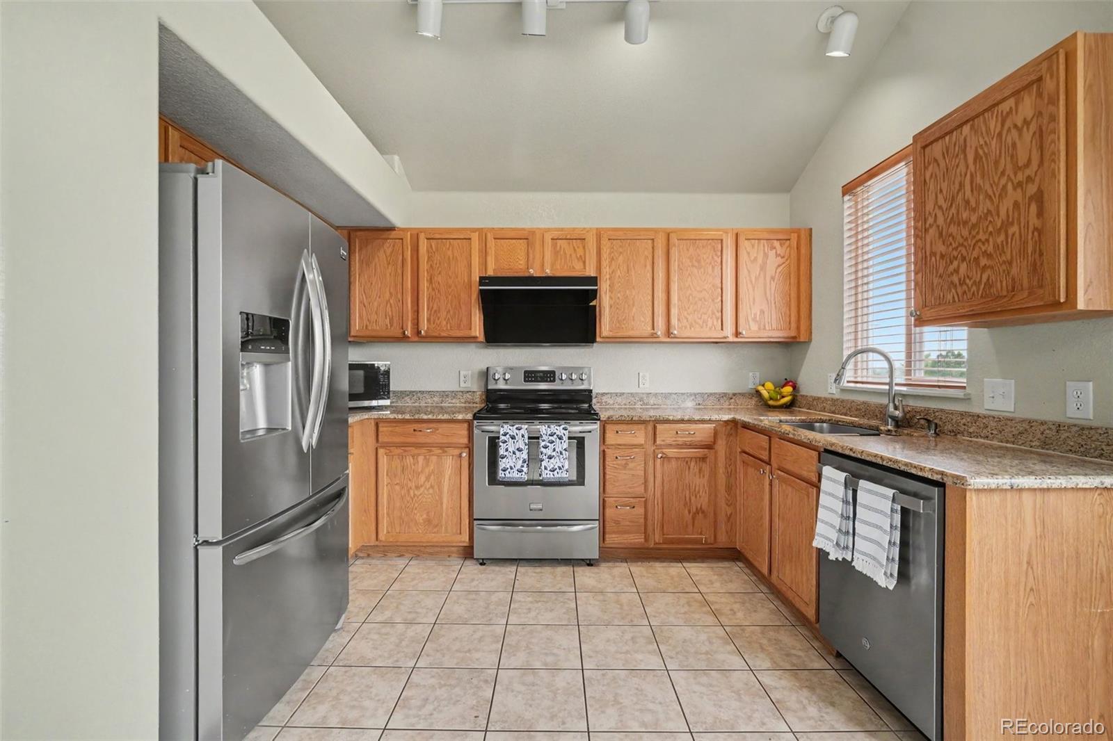 MLS Image #5 for 636  mathews circle,erie, Colorado