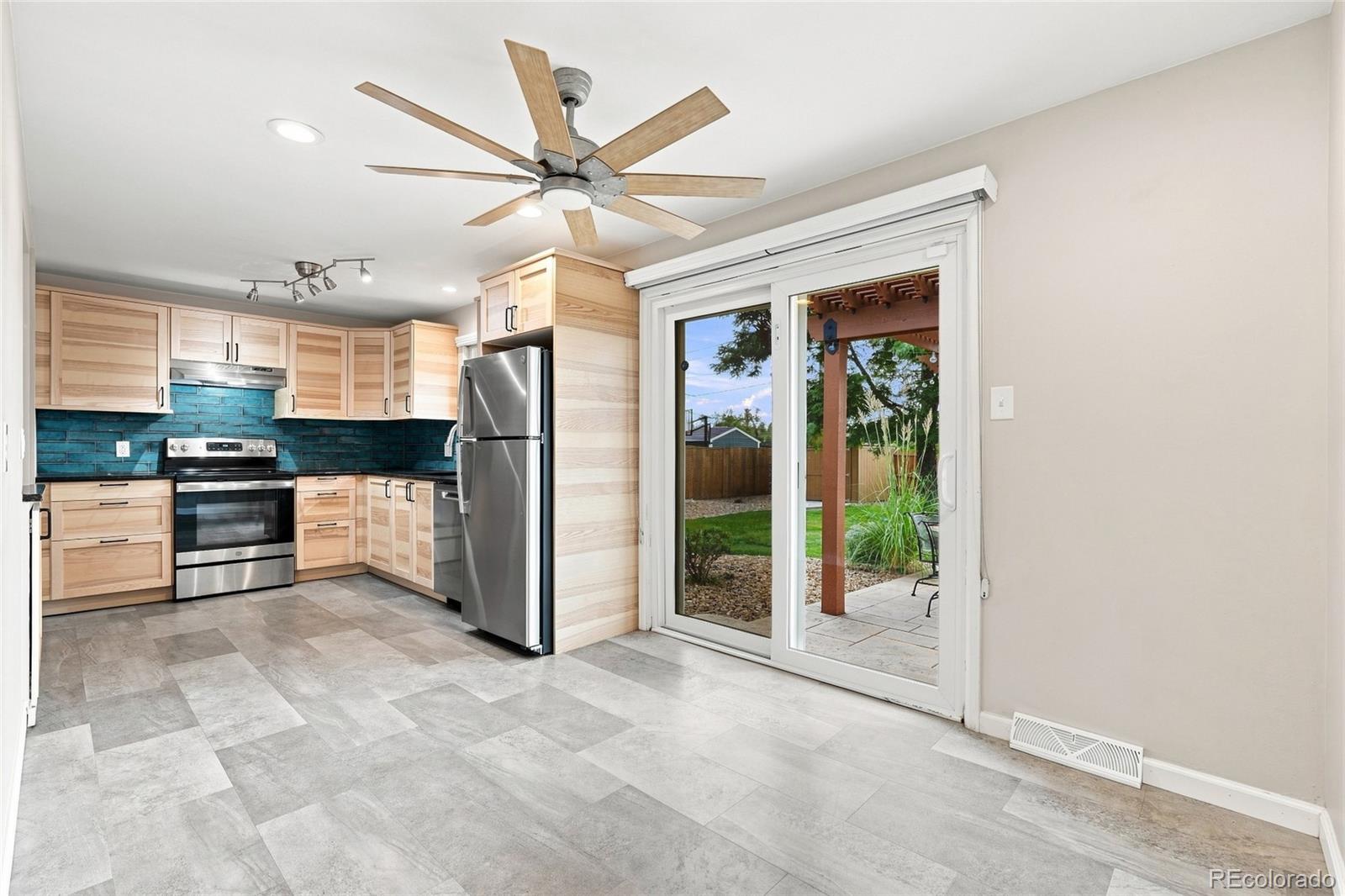 MLS Image #6 for 1461 s magnolia way,denver, Colorado