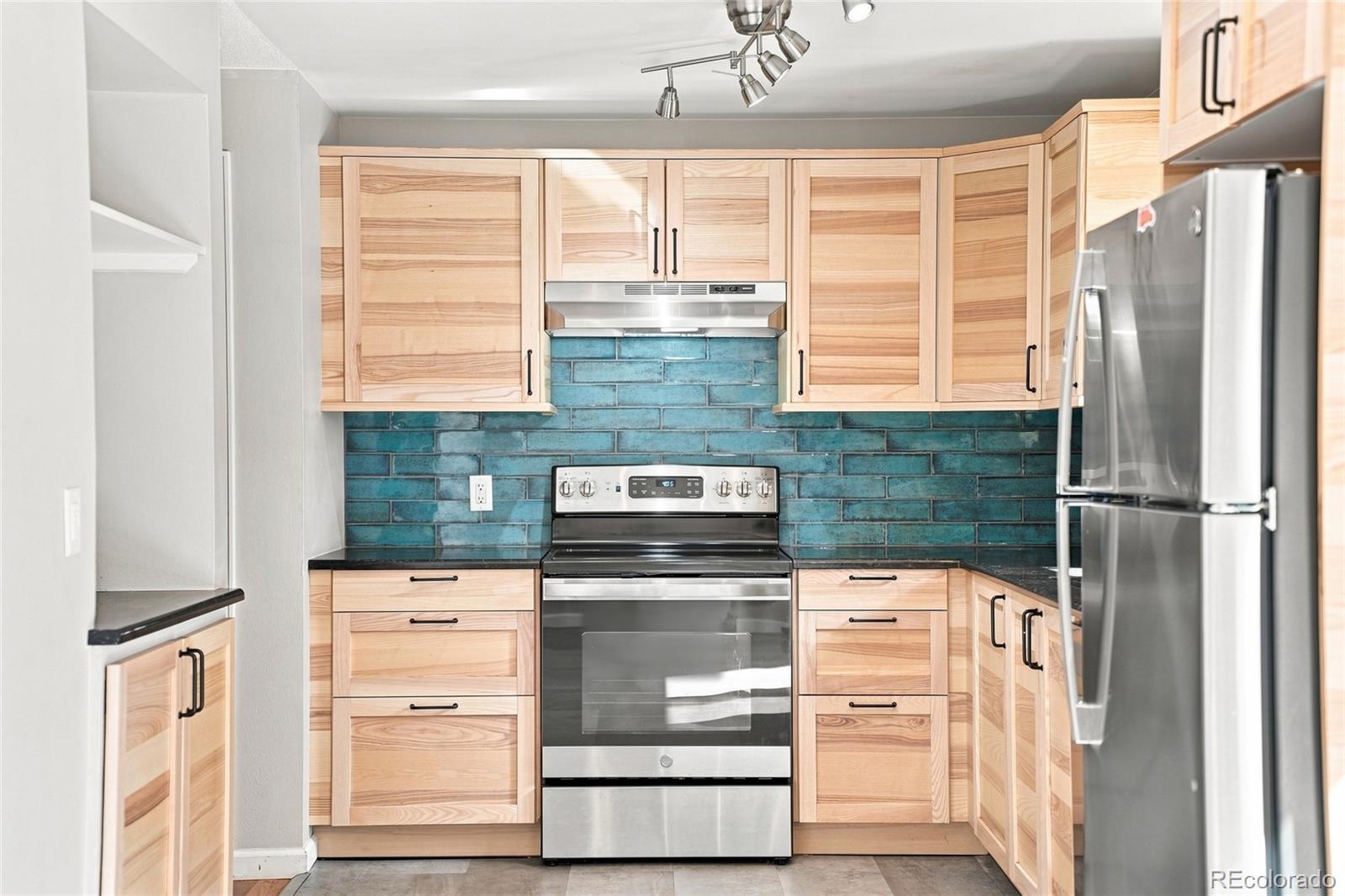 MLS Image #8 for 1461 s magnolia way,denver, Colorado