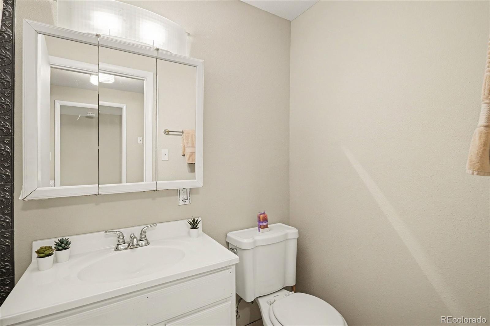 MLS Image #14 for 24500 e alameda avenue,aurora, Colorado
