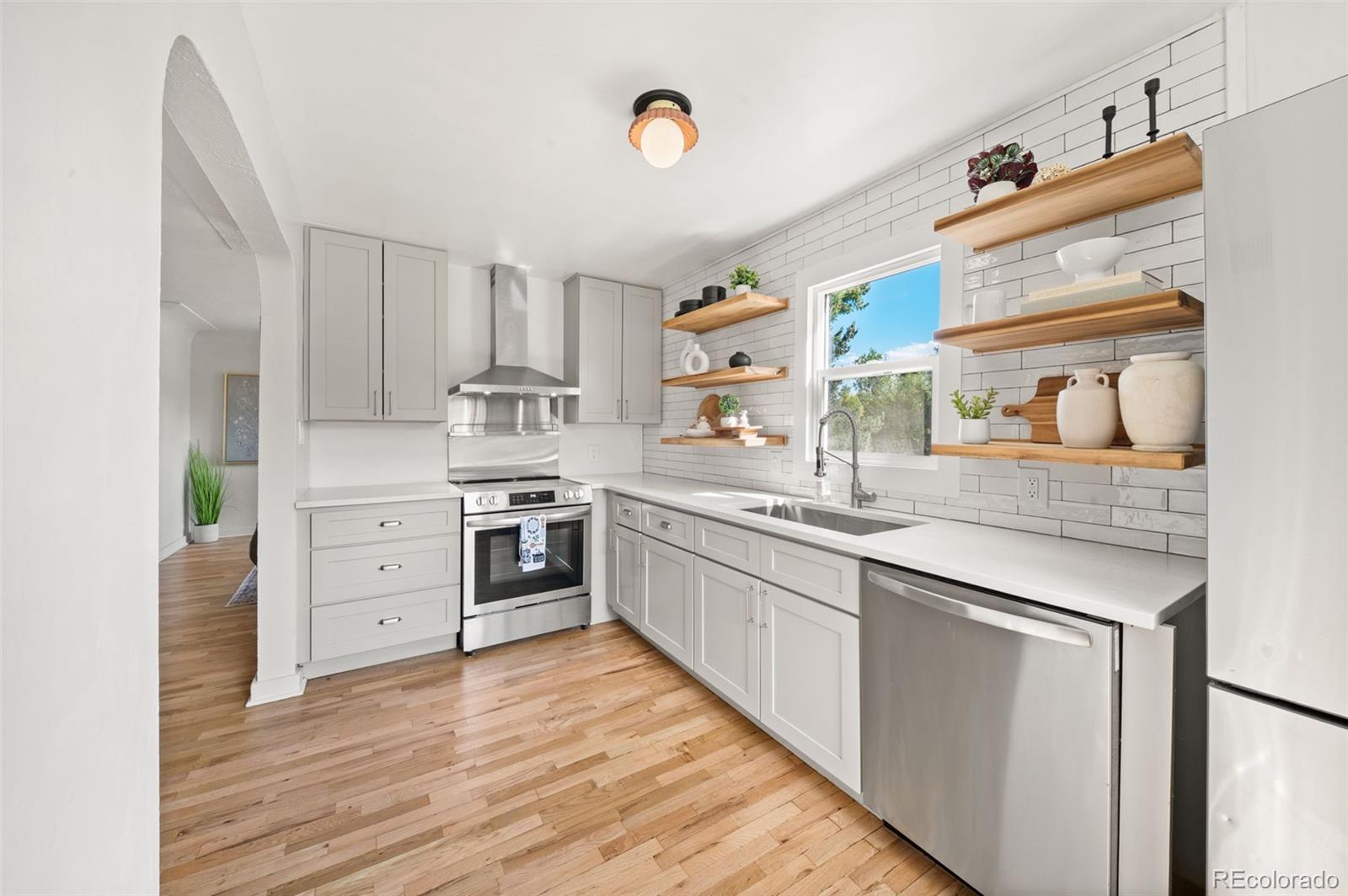 MLS Image #10 for 4515 s delaware street,englewood, Colorado