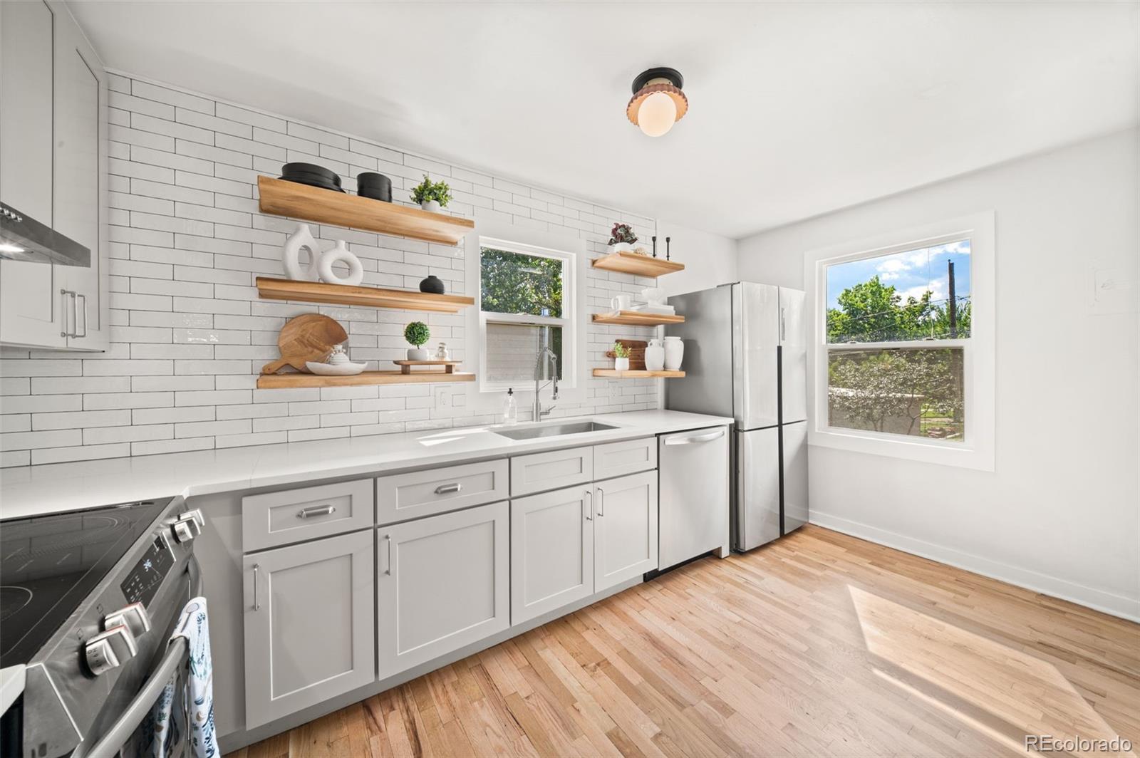 MLS Image #11 for 4515 s delaware street,englewood, Colorado