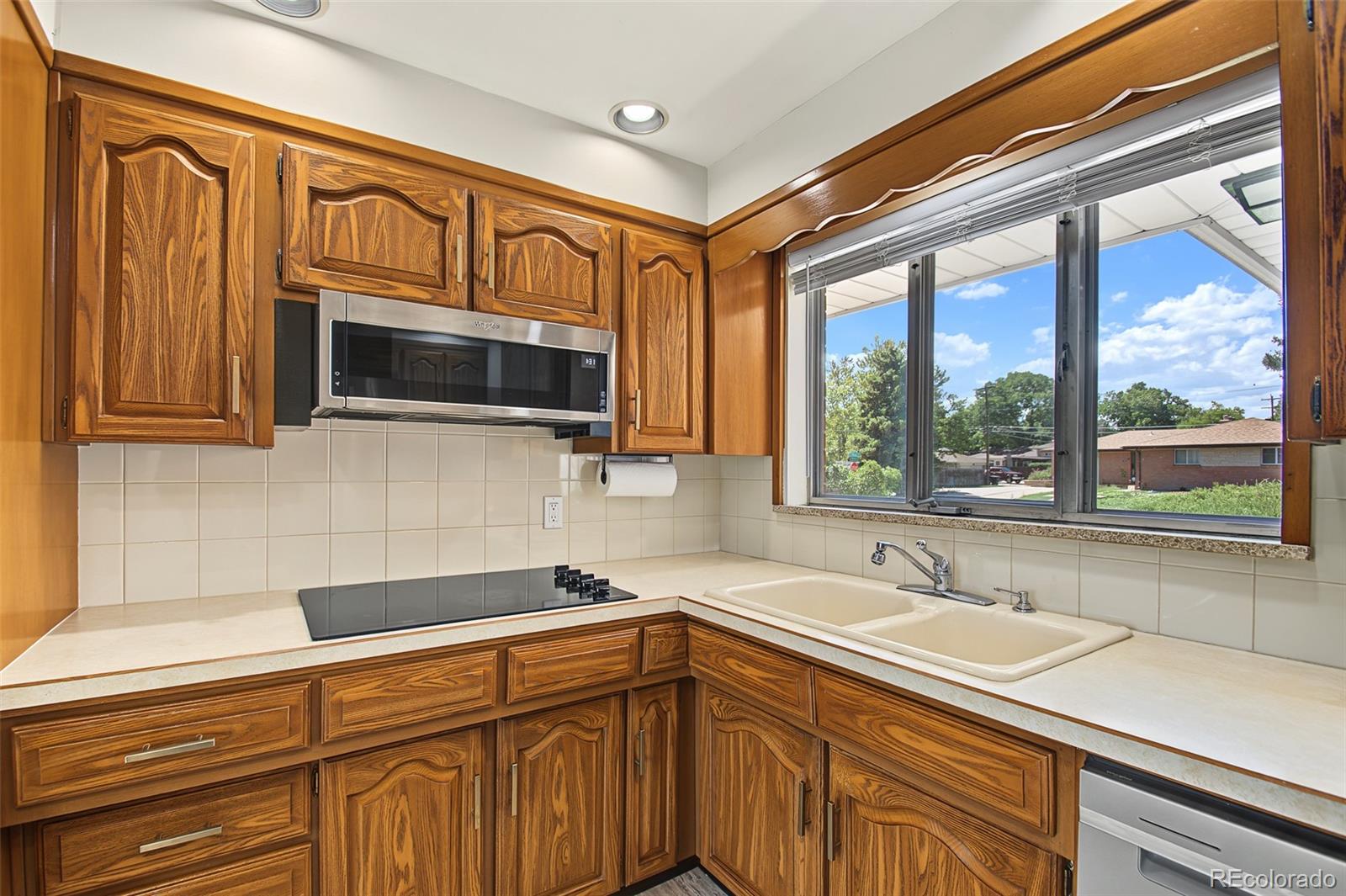 MLS Image #7 for 2408 s utica street,denver, Colorado