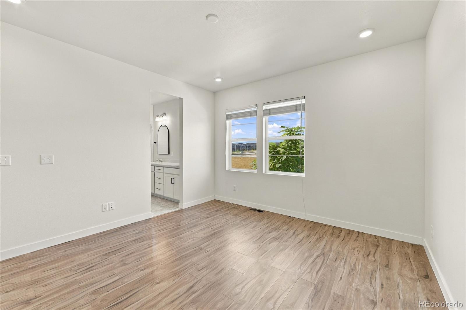 MLS Image #25 for 8806  fraser river loop,littleton, Colorado