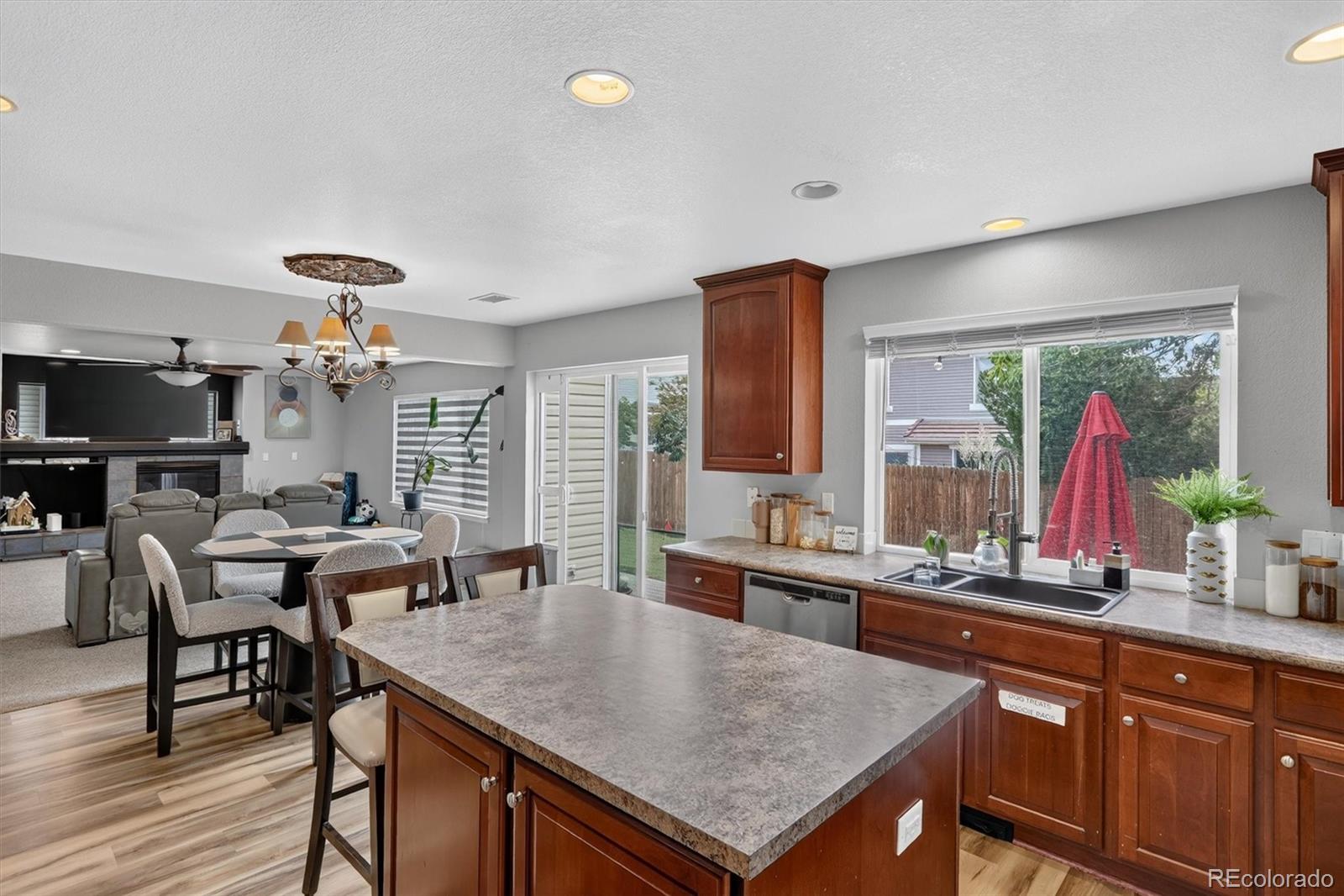MLS Image #13 for 11861  joplin court,commerce city, Colorado