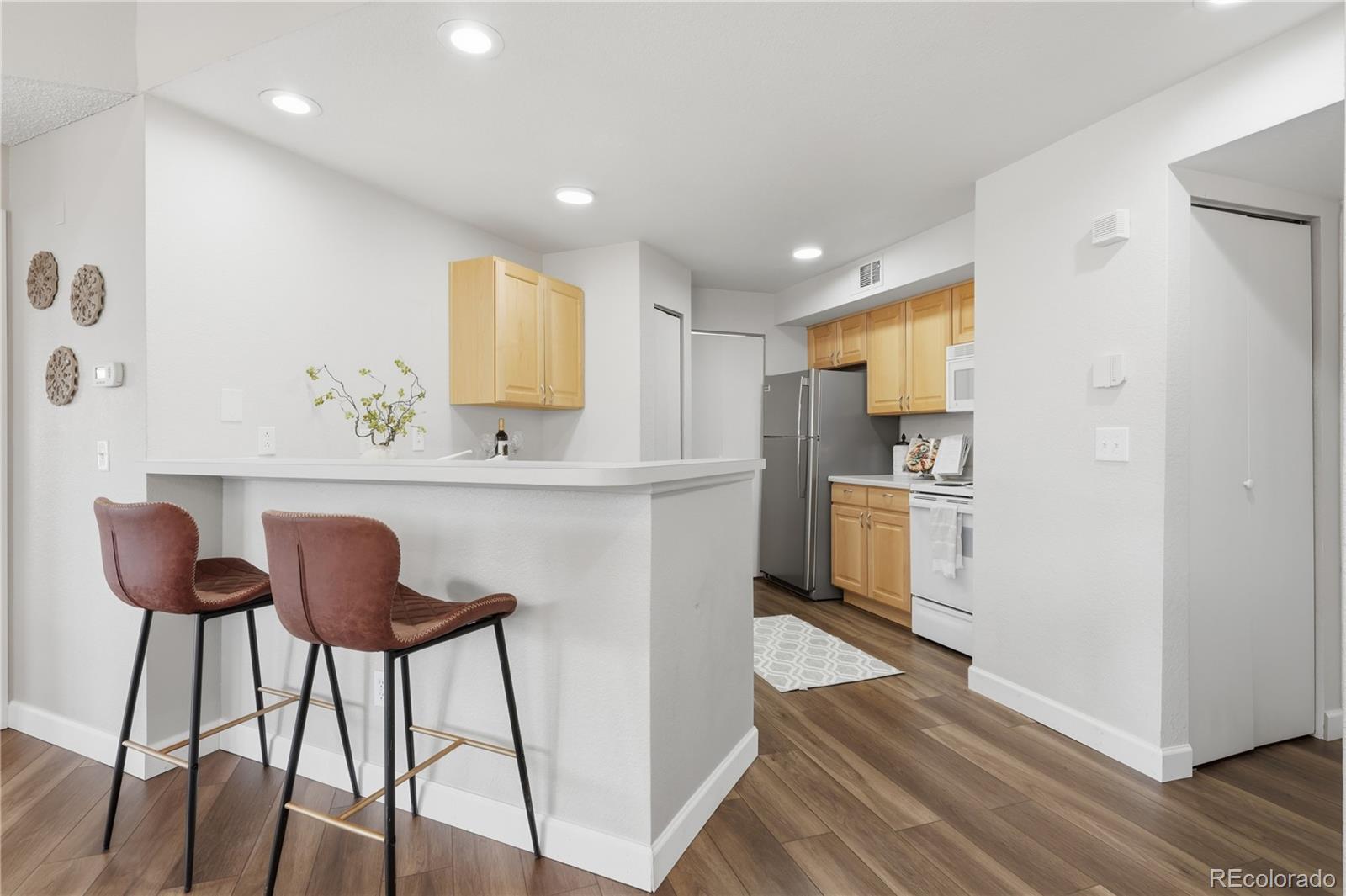 MLS Image #13 for 6001 s yosemite street,greenwood village, Colorado