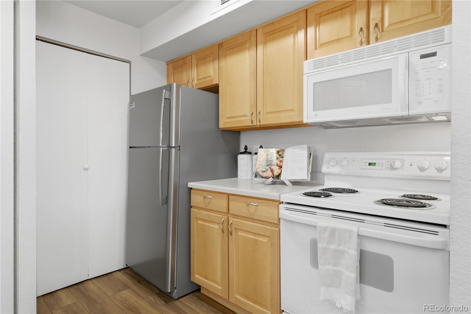 MLS Image #14 for 6001 s yosemite street,greenwood village, Colorado