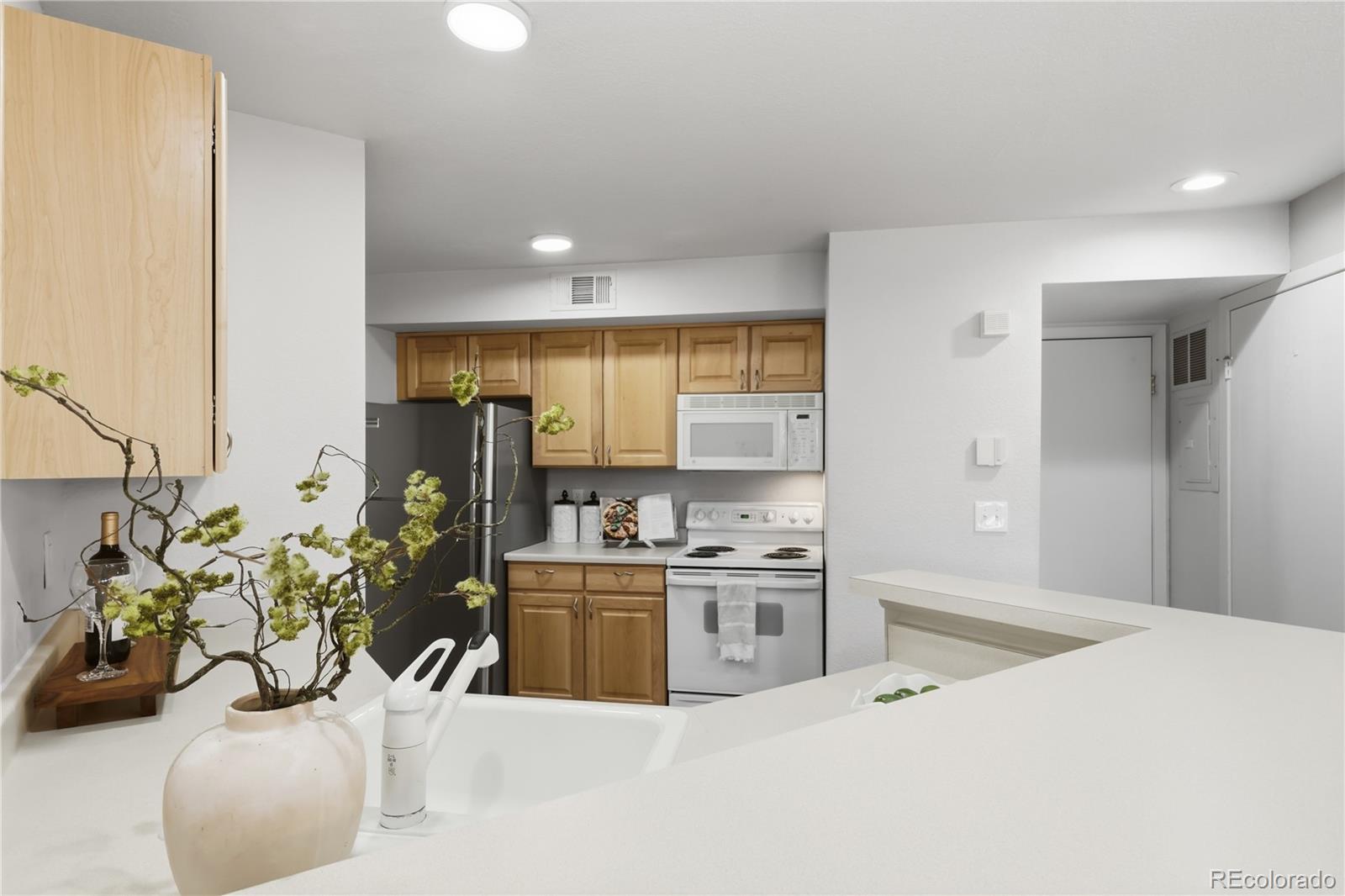 MLS Image #16 for 6001 s yosemite street,greenwood village, Colorado