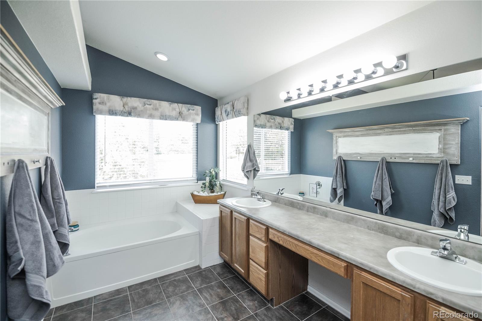MLS Image #14 for 22755 e alamo place,aurora, Colorado