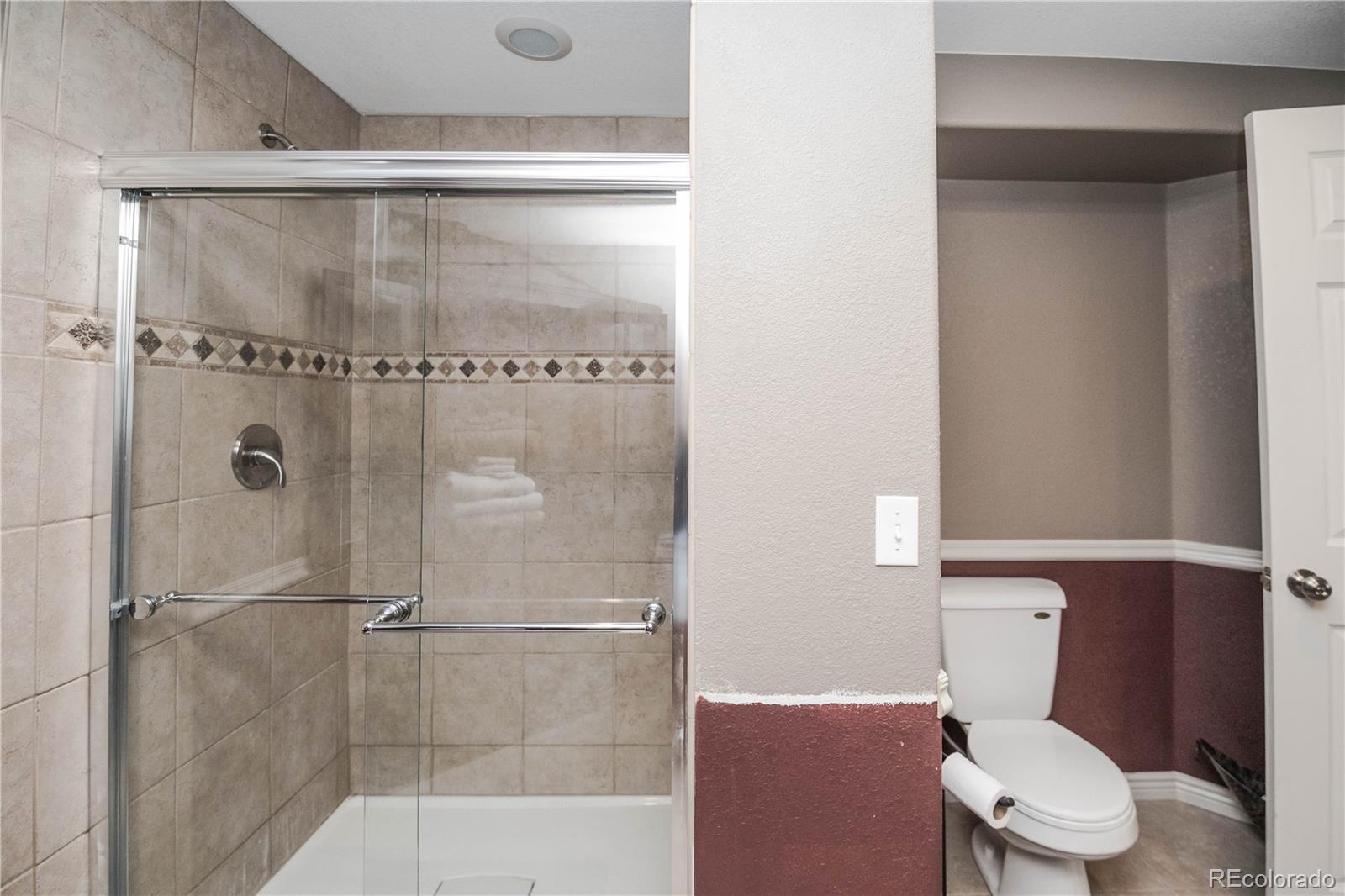 MLS Image #5 for 22755 e alamo place,aurora, Colorado