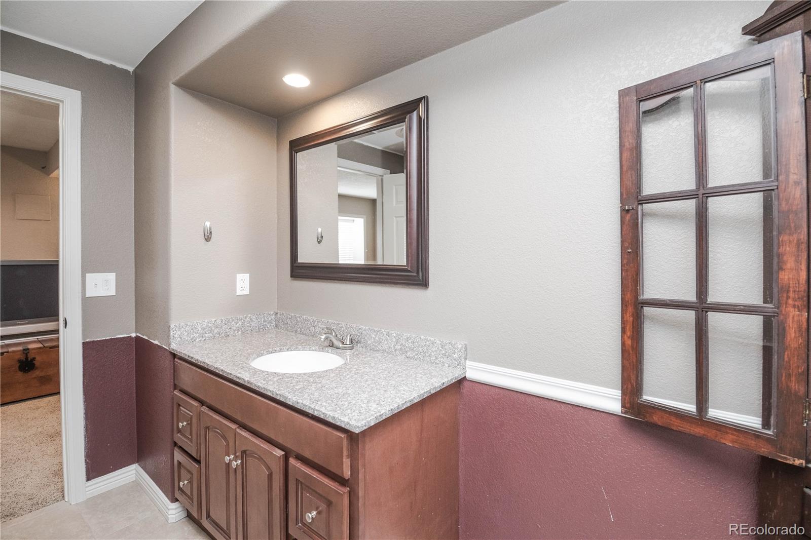 MLS Image #8 for 22755 e alamo place,aurora, Colorado