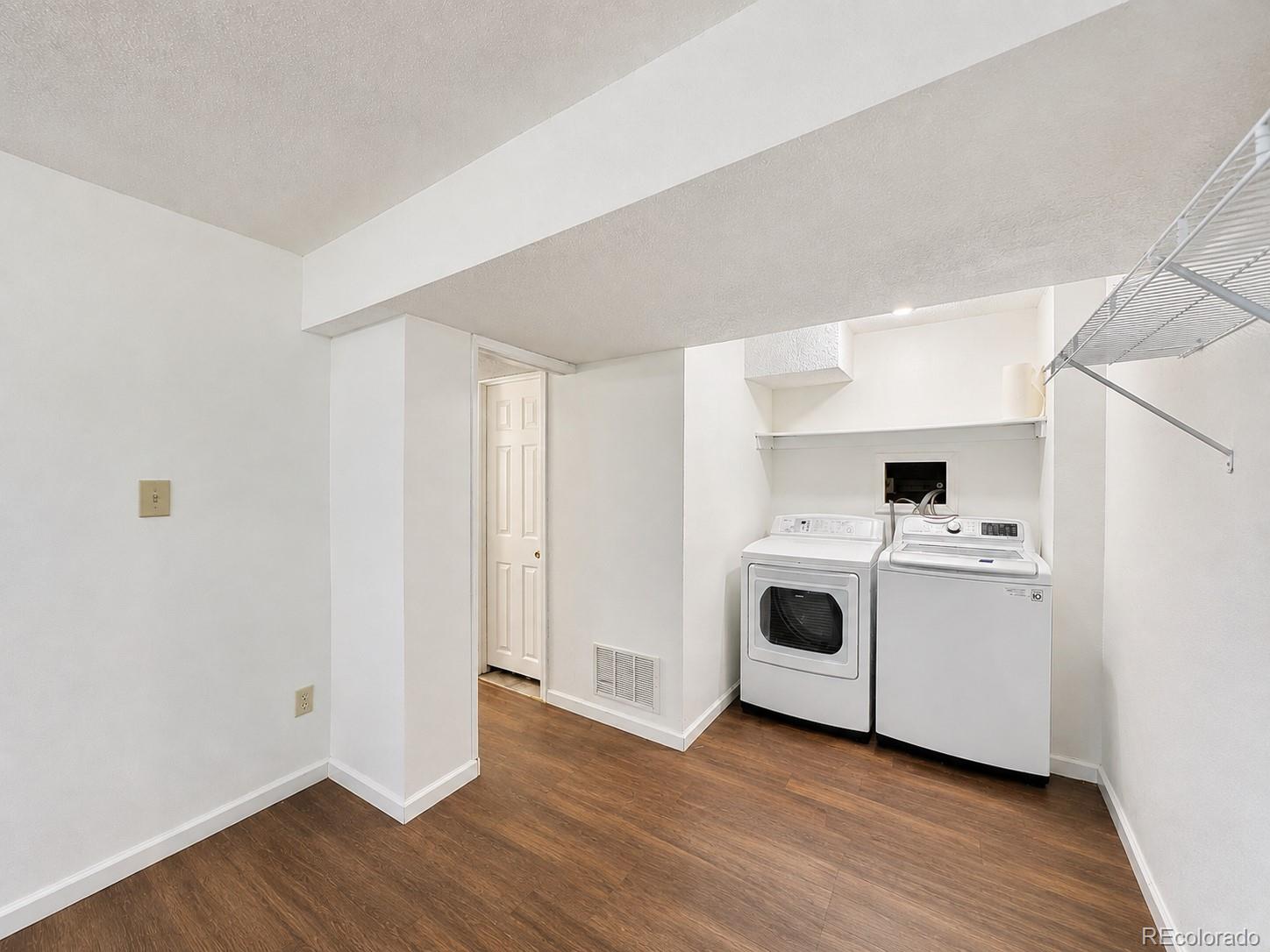 MLS Image #10 for 2685 s dayton way,denver, Colorado