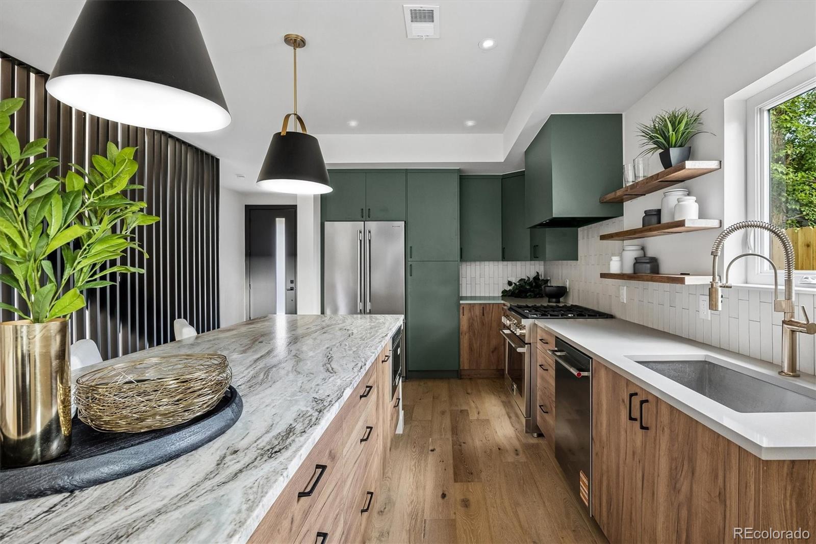 MLS Image #12 for 2365 s cherokee street ,denver, Colorado