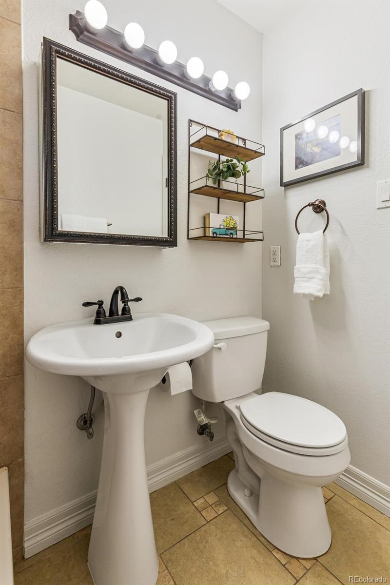 MLS Image #14 for 1868 s winona court,denver, Colorado
