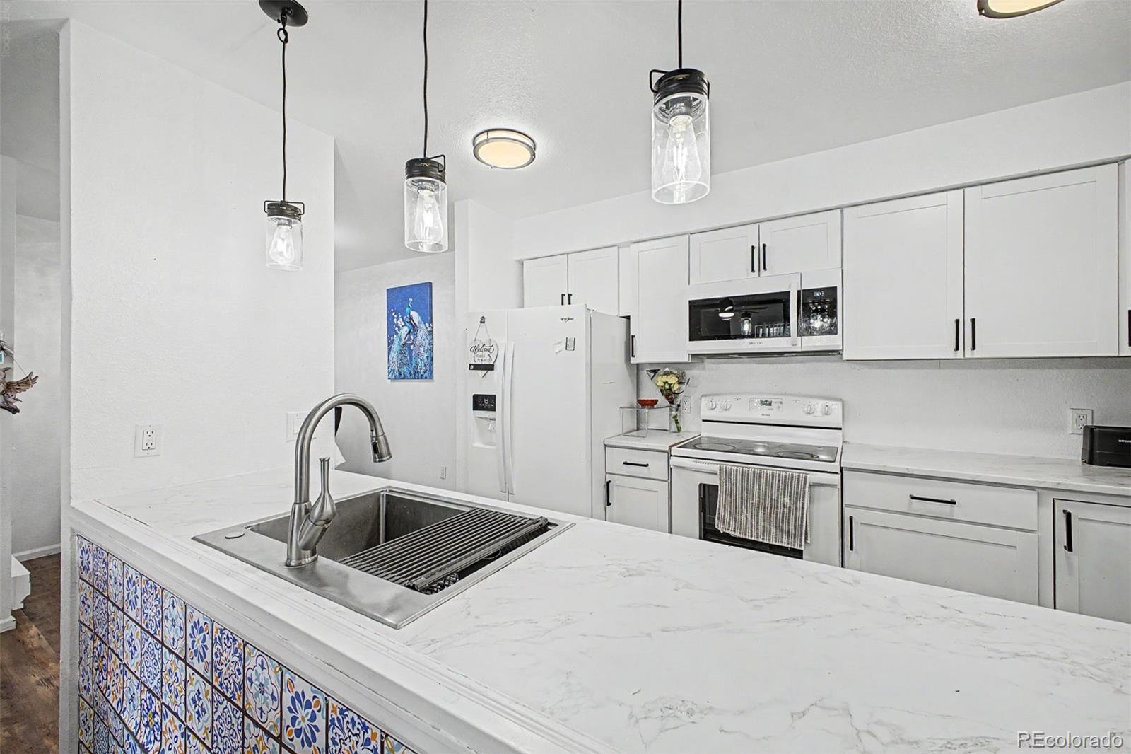 MLS Image #14 for 14806 e 2nd avenue,aurora, Colorado