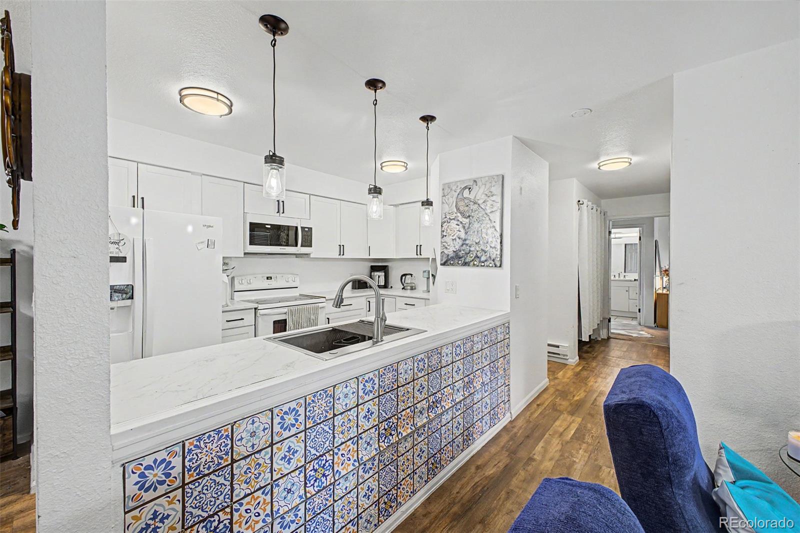 MLS Image #5 for 14806 e 2nd avenue,aurora, Colorado