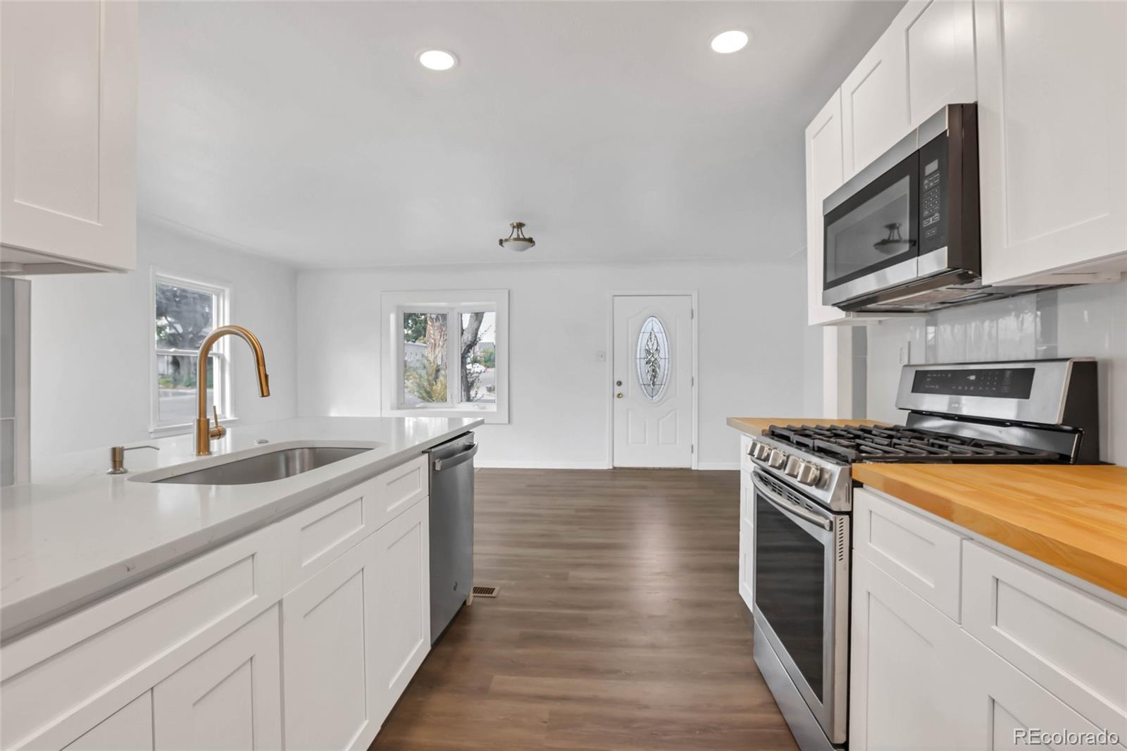 MLS Image #10 for 4296 s sherman street,englewood, Colorado