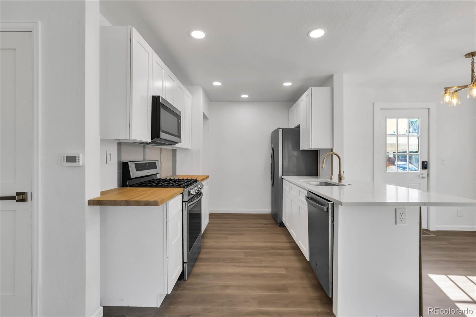 MLS Image #7 for 4296 s sherman street,englewood, Colorado