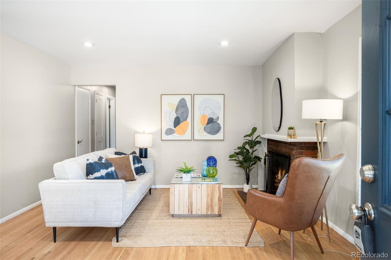 MLS Image #3 for 1495 s locust street,denver, Colorado