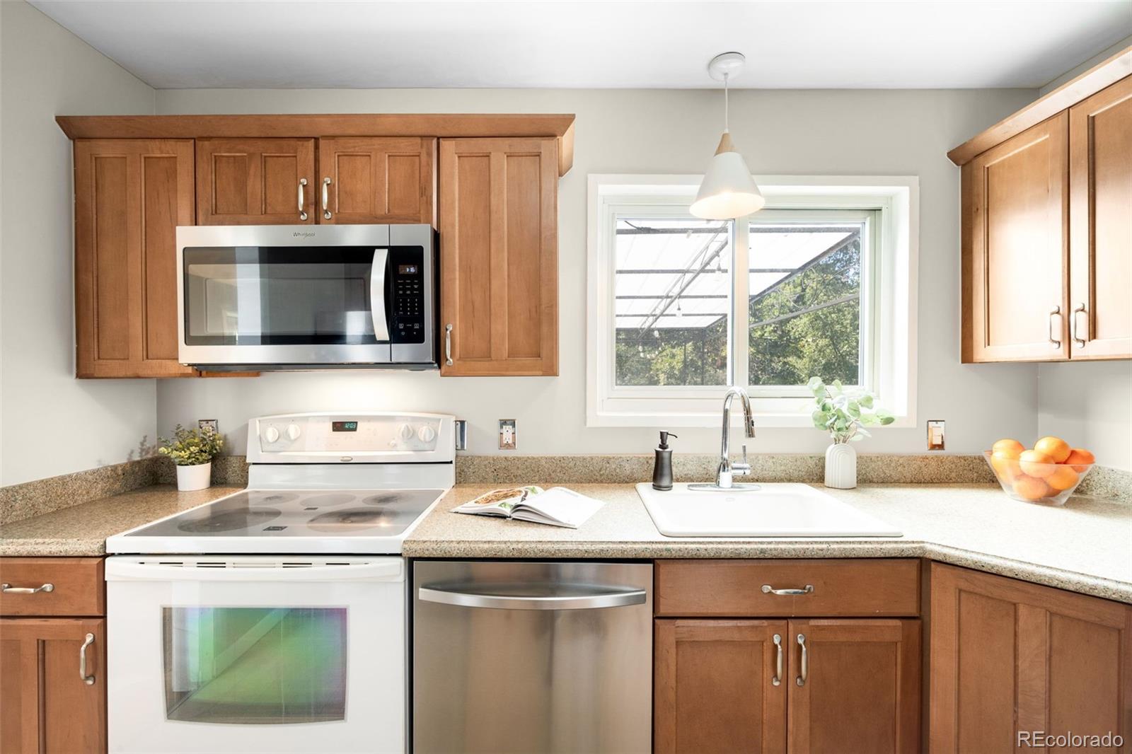 MLS Image #5 for 1495 s locust street,denver, Colorado
