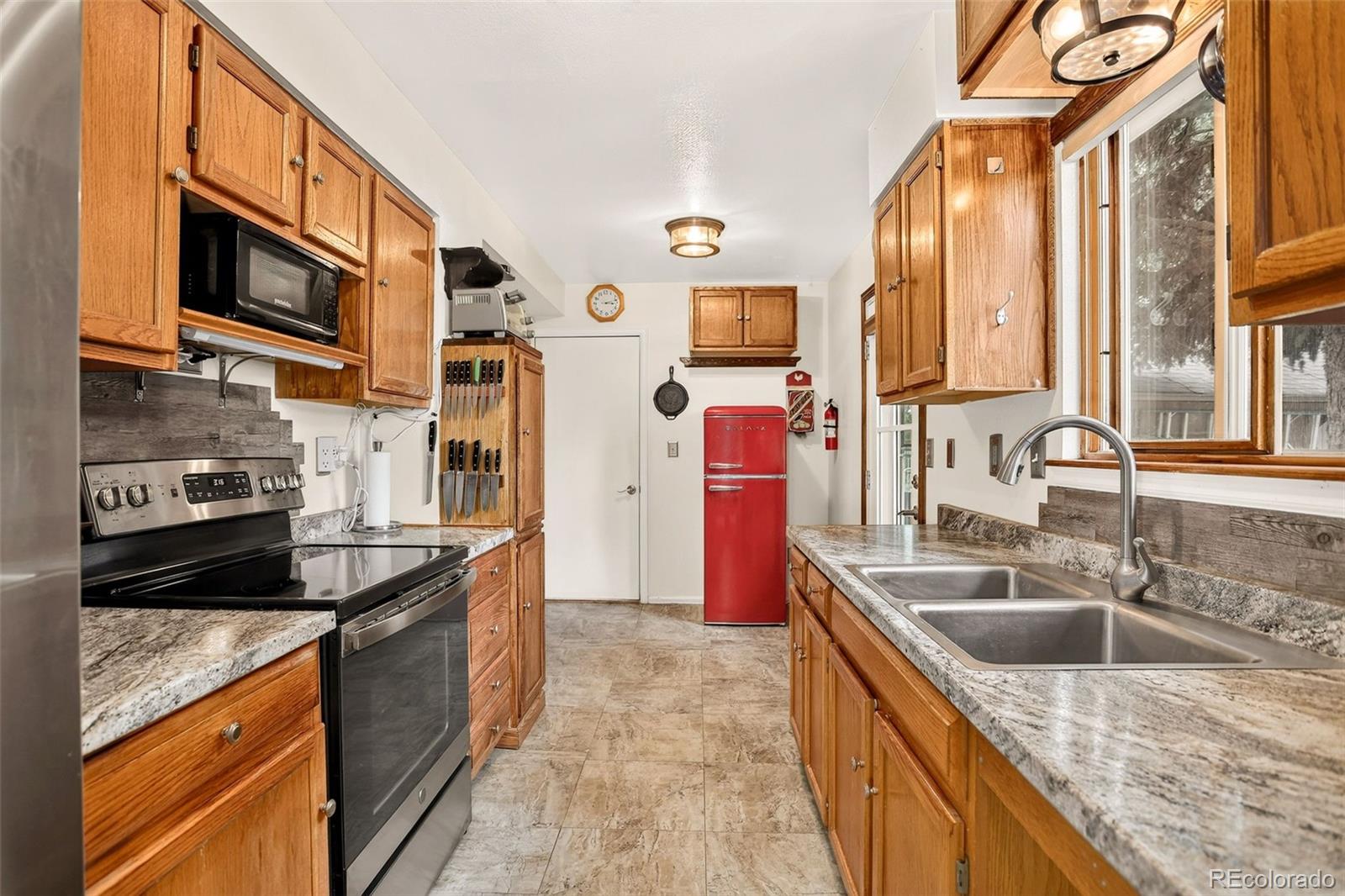 MLS Image #11 for 750  century place,monument, Colorado