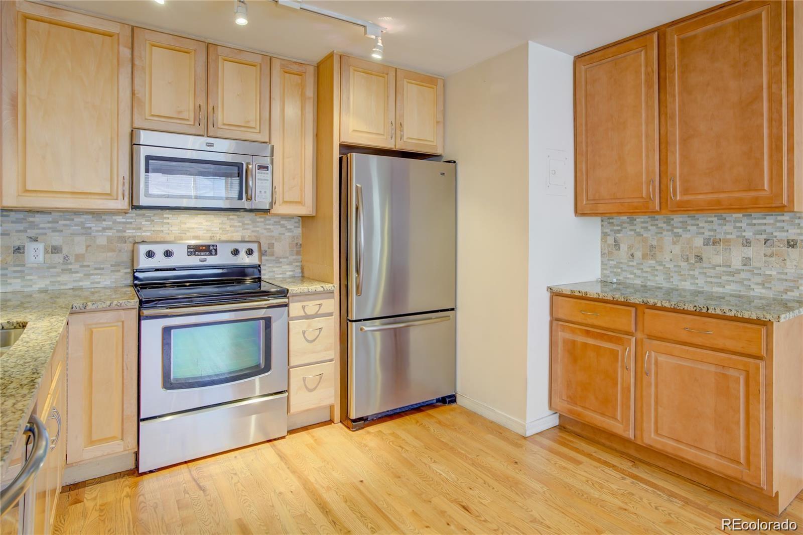 MLS Image #5 for 925 e 8 avenue,denver, Colorado