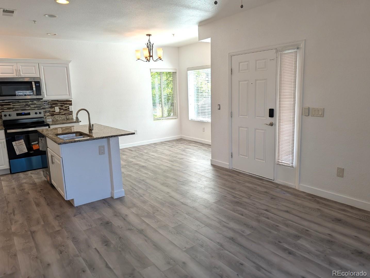 MLS Image #10 for 1614  granby way,aurora, Colorado
