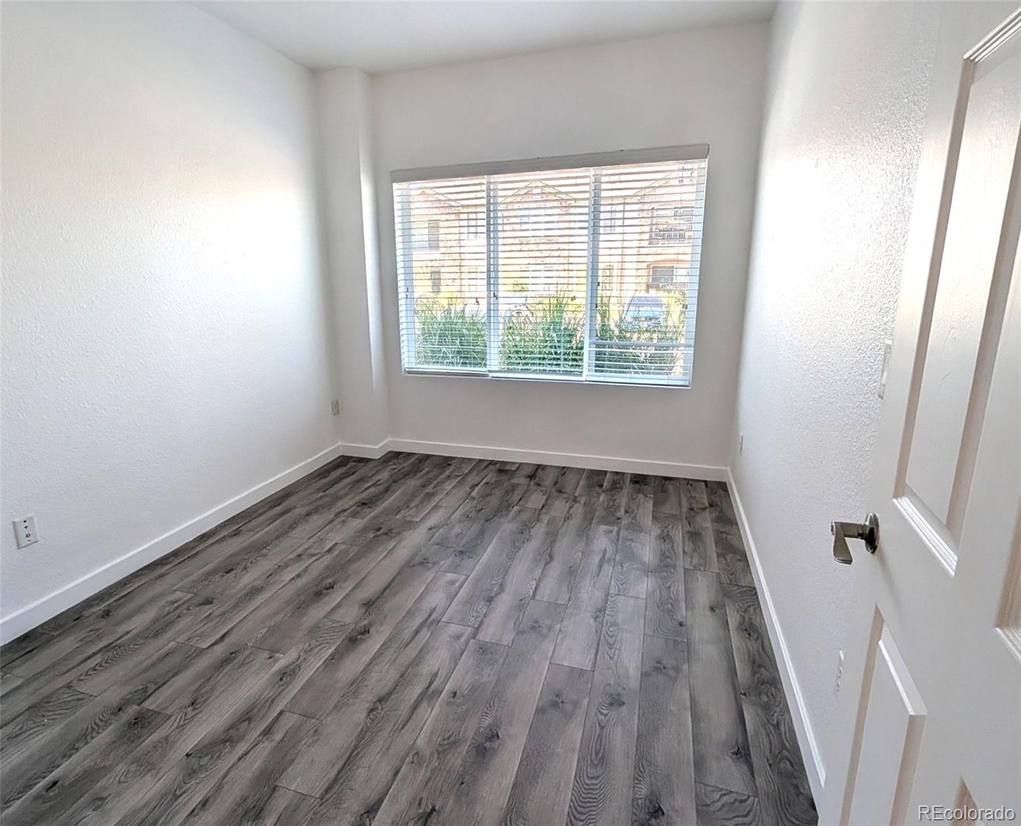 MLS Image #12 for 1614  granby way,aurora, Colorado