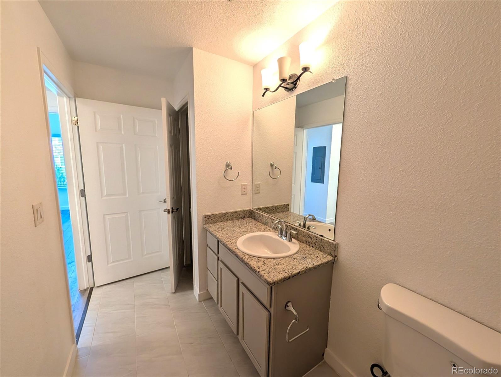 MLS Image #18 for 1614  granby way,aurora, Colorado