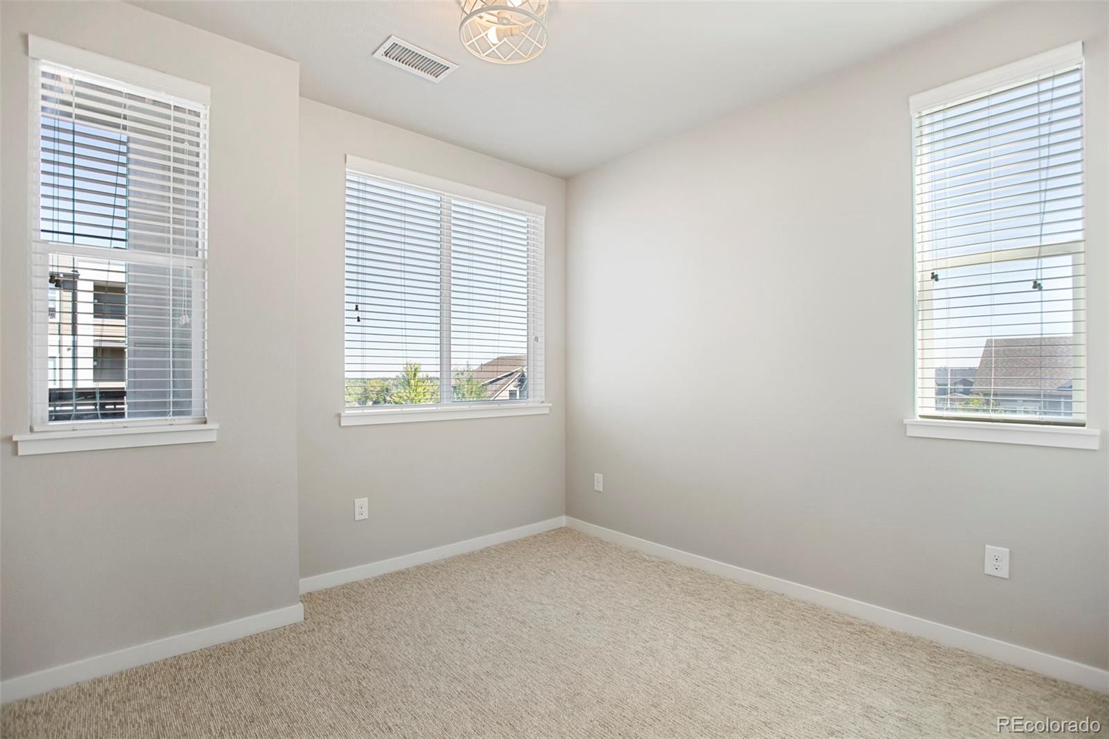 MLS Image #14 for 480 e fremont place,littleton, Colorado