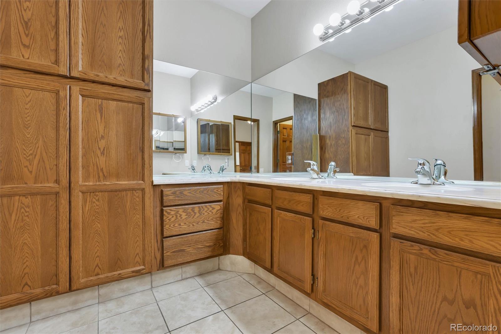 MLS Image #10 for 3006 w long drive,littleton, Colorado