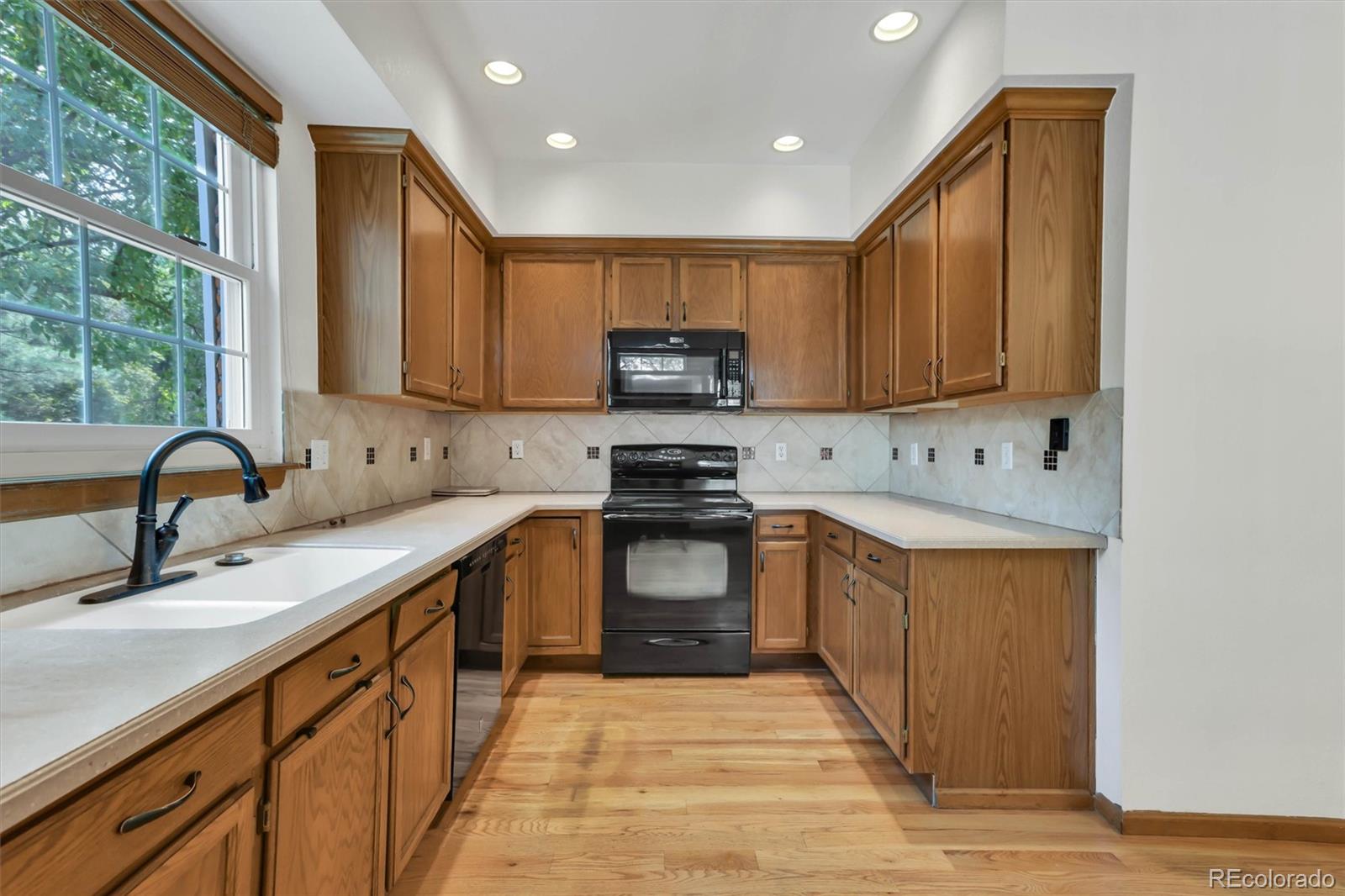 MLS Image #15 for 3006 w long drive,littleton, Colorado